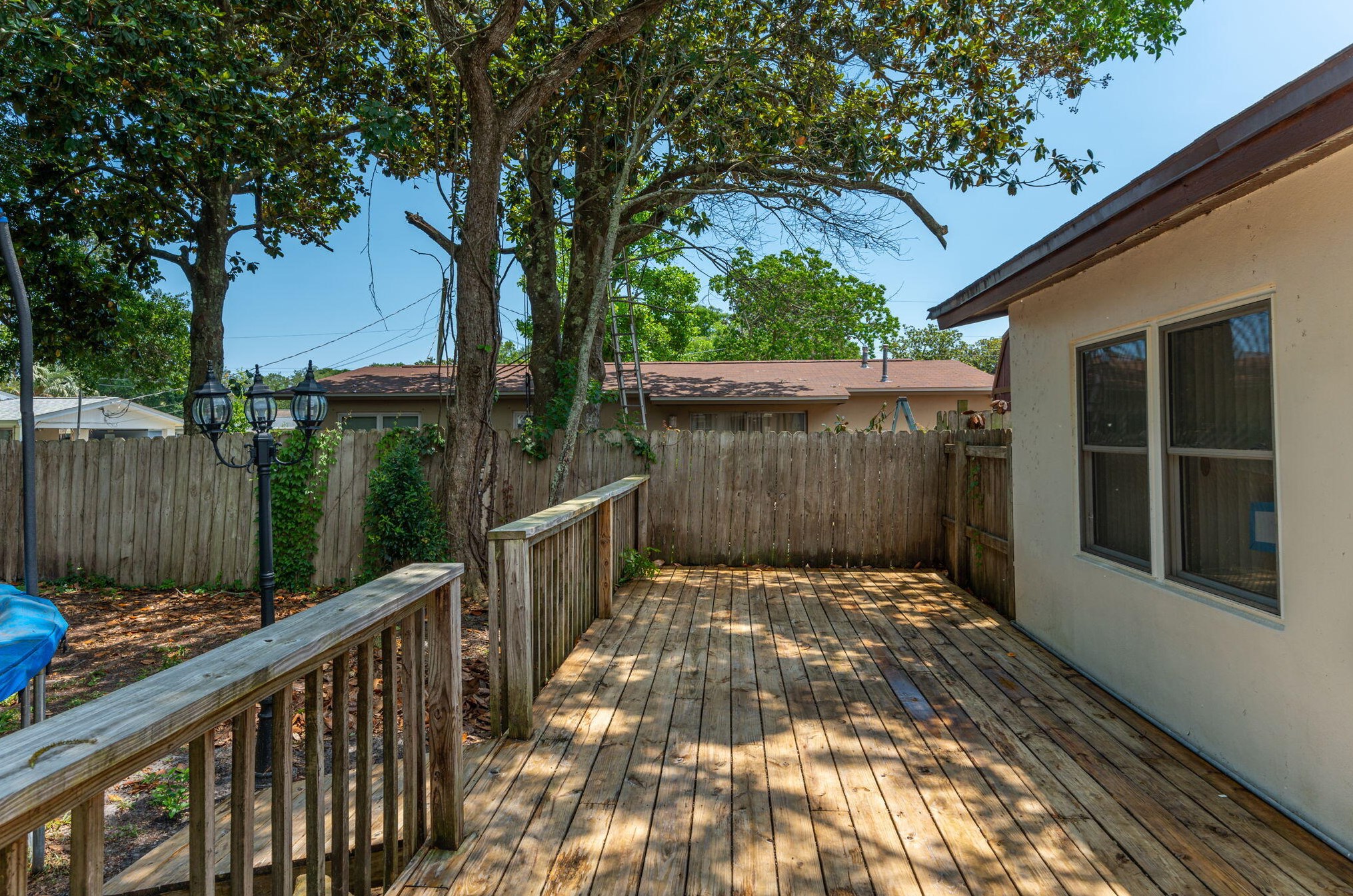 210 Lorraine Dr, Mary Esther FL  32569-1820 exterior
