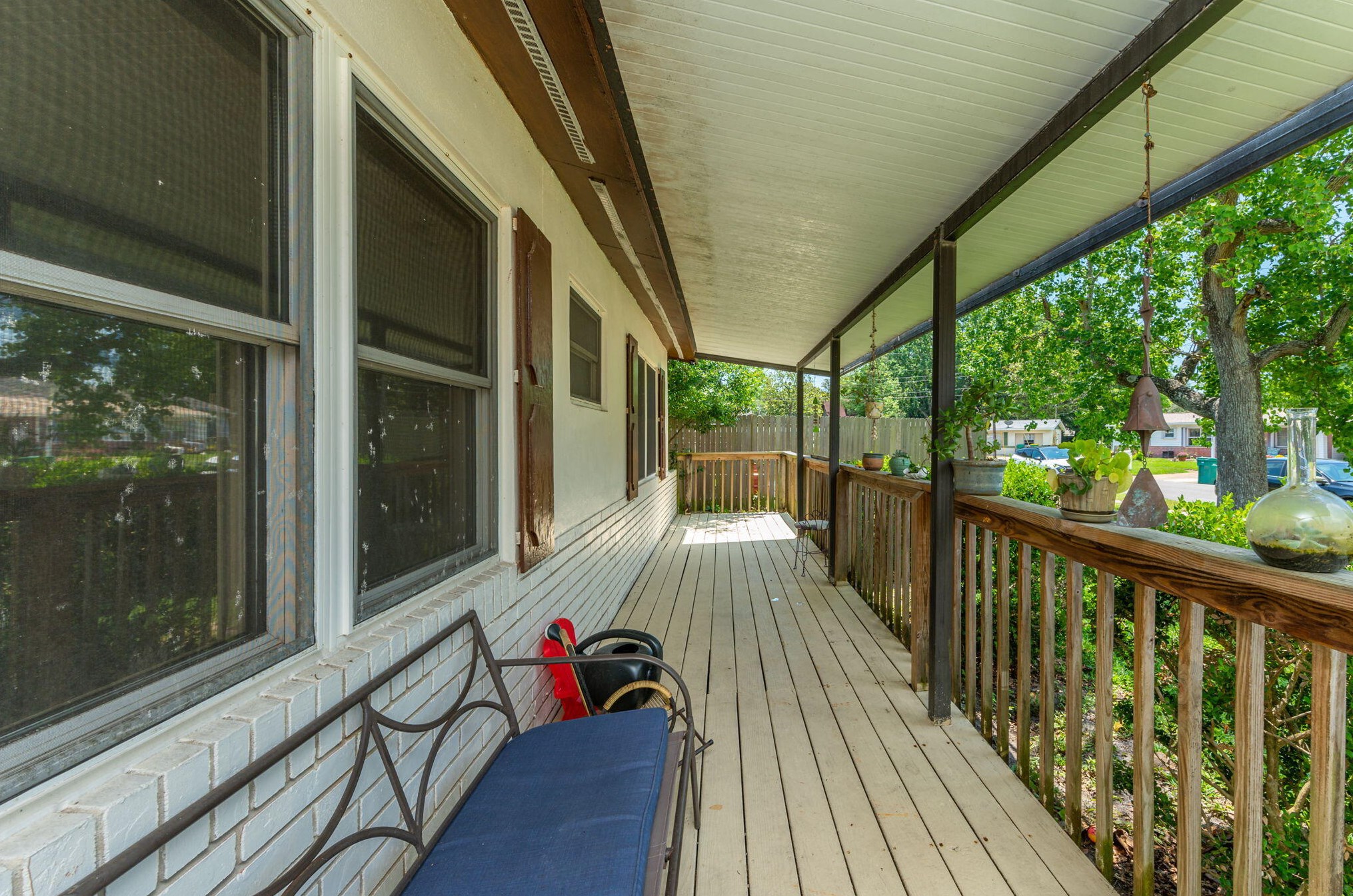 210 Lorraine Dr, Mary Esther FL  32569-1820 exterior