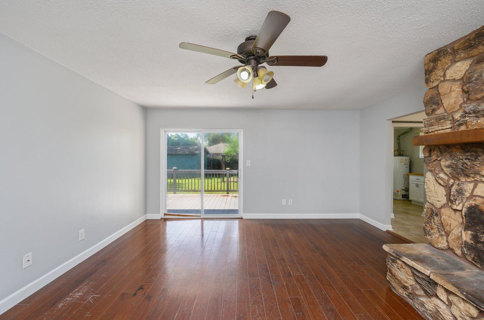 1408 23rd St, Niceville FL  32578-3325 exterior