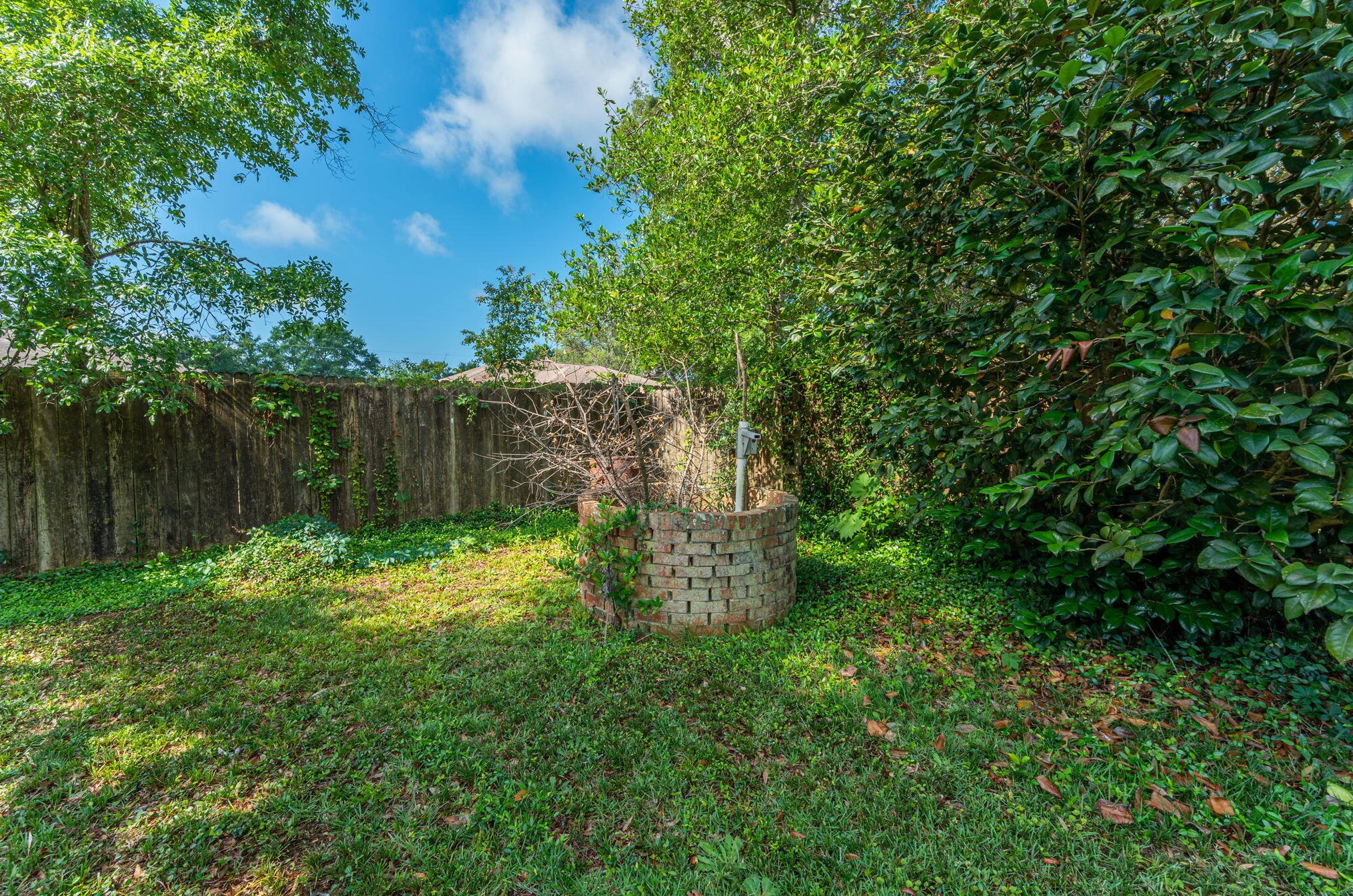 1408 23rd St, Niceville FL  32578-3325 exterior