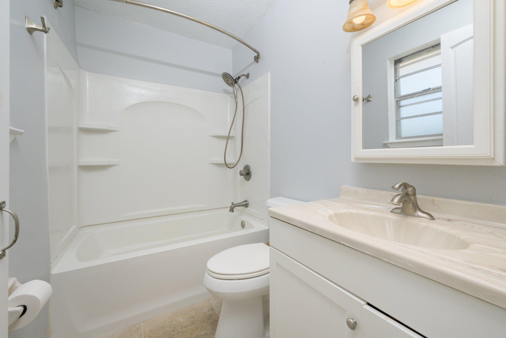 1408 23rd St, Niceville FL  32578-3325 exterior