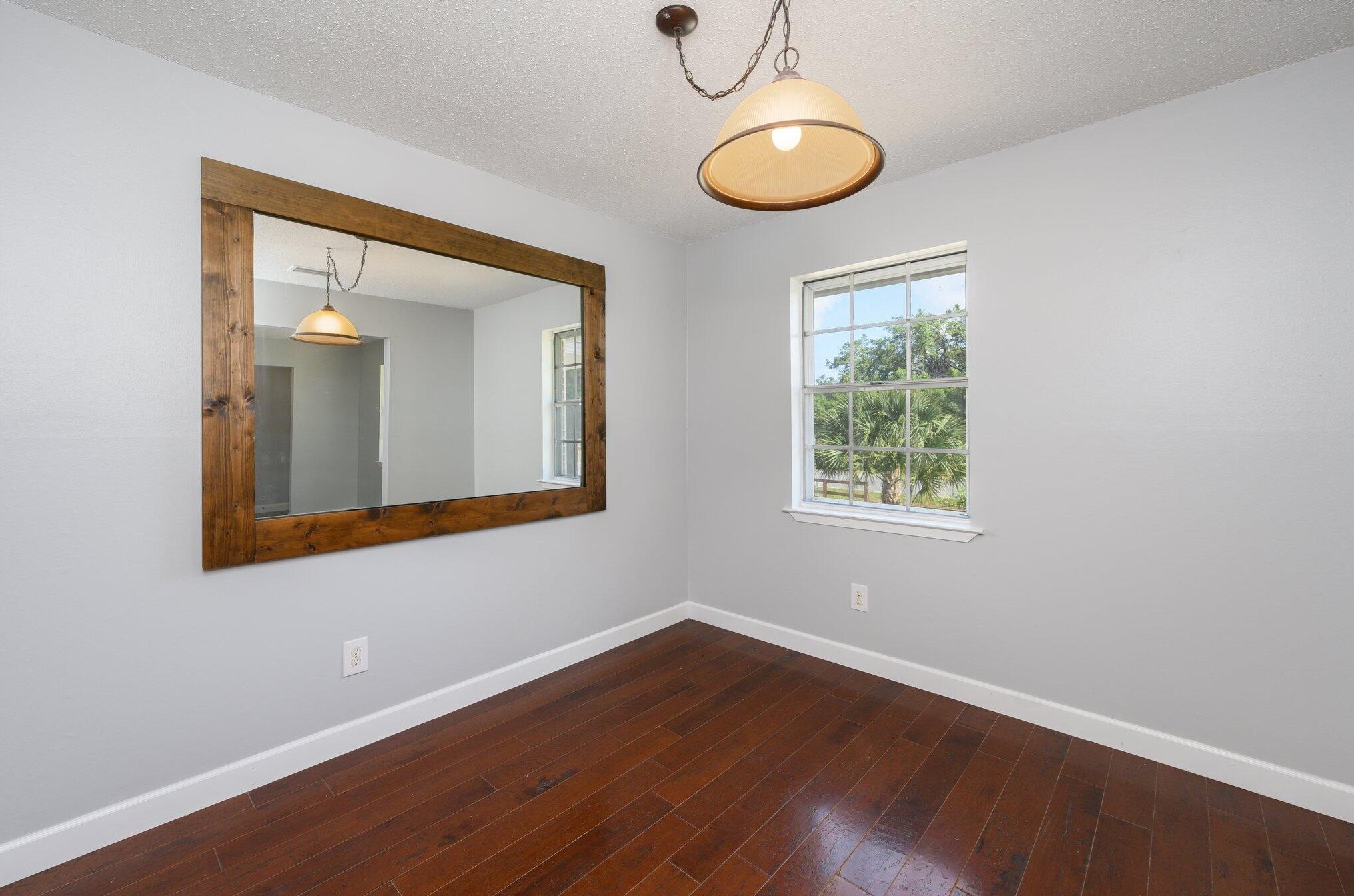 1408 23rd St, Niceville FL  32578-3325 exterior