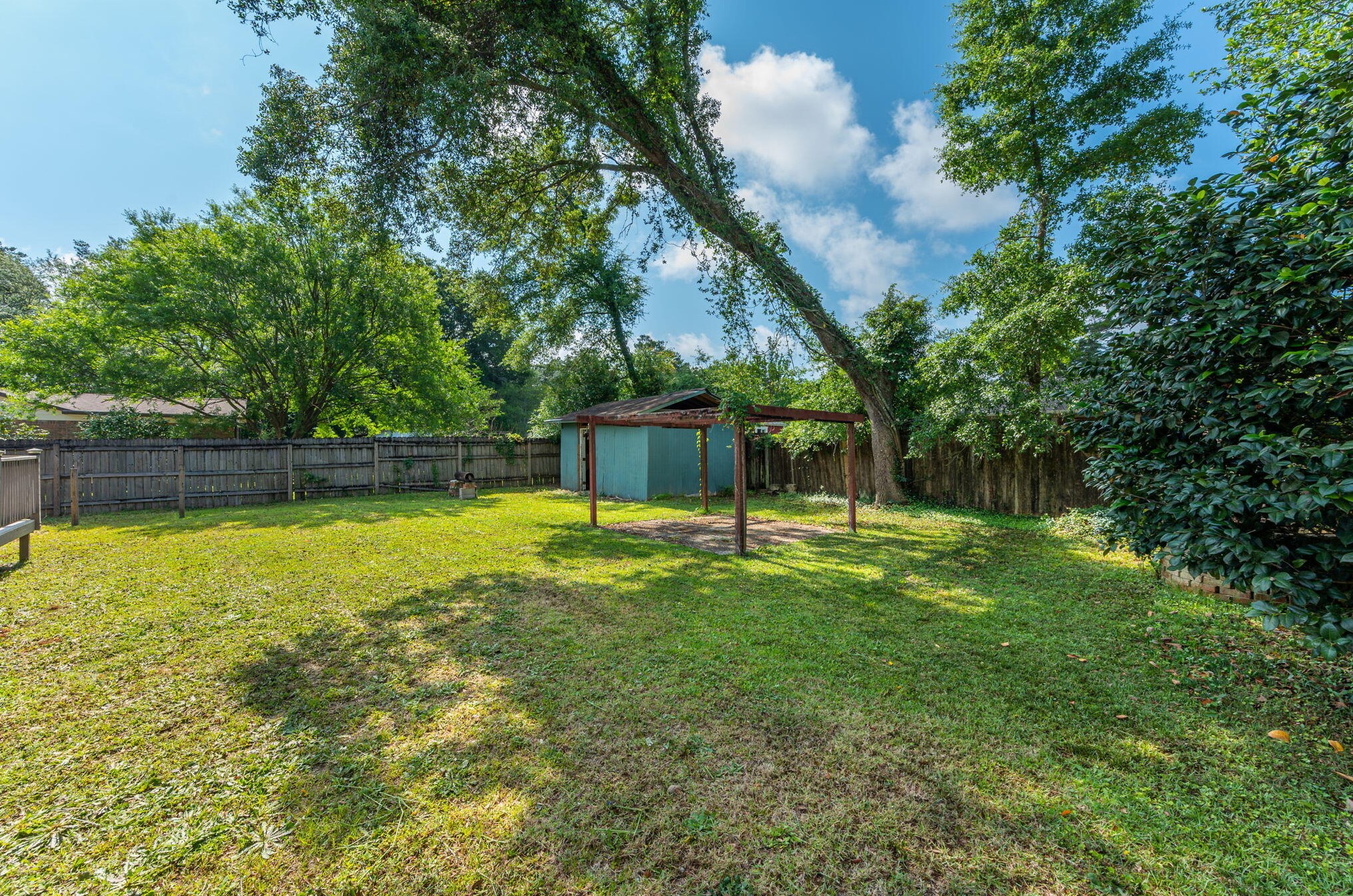 1408 23rd St, Niceville FL  32578-3325 exterior