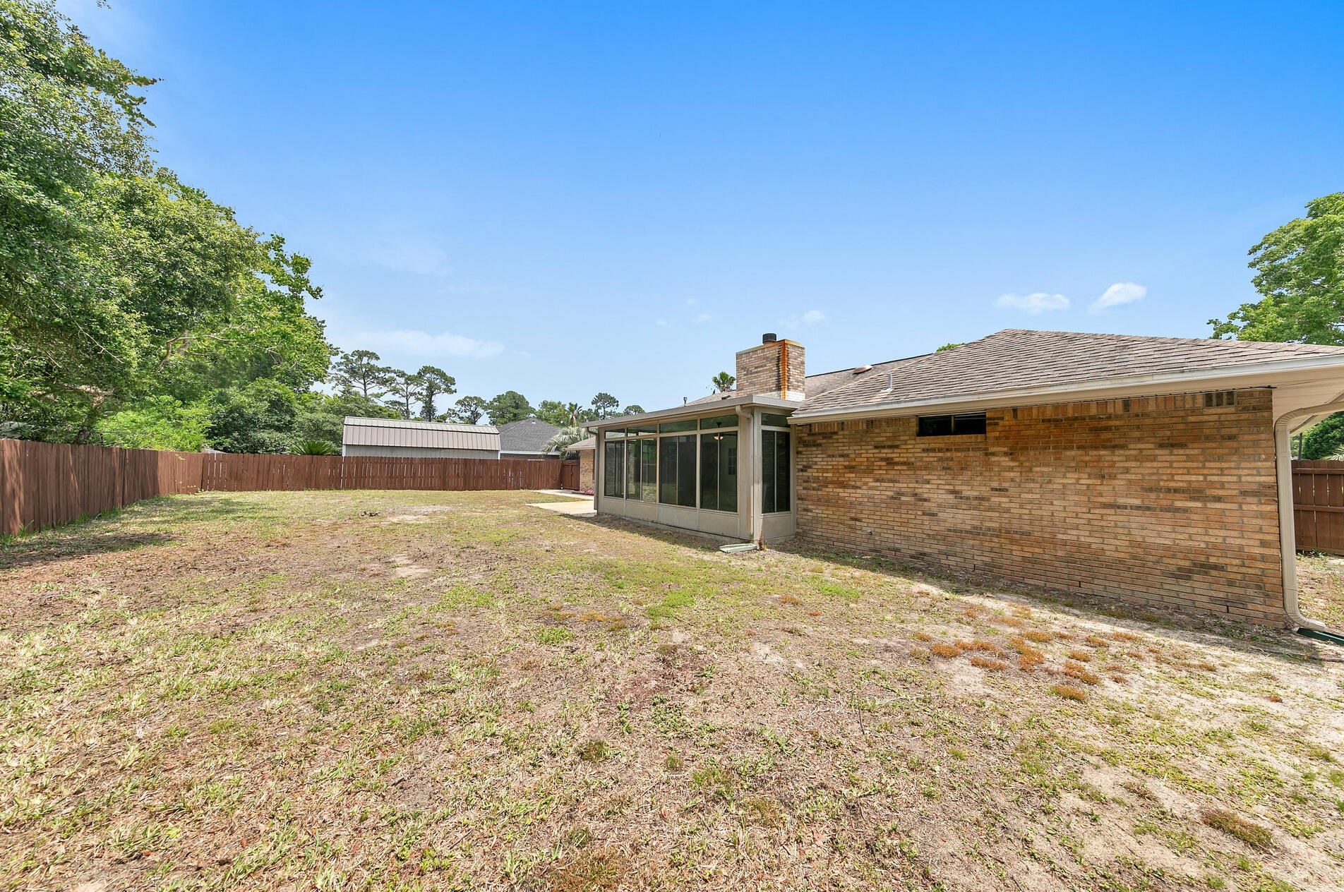 110 Long Pointe Dr, Mary Esther FL  32569-1343 exterior