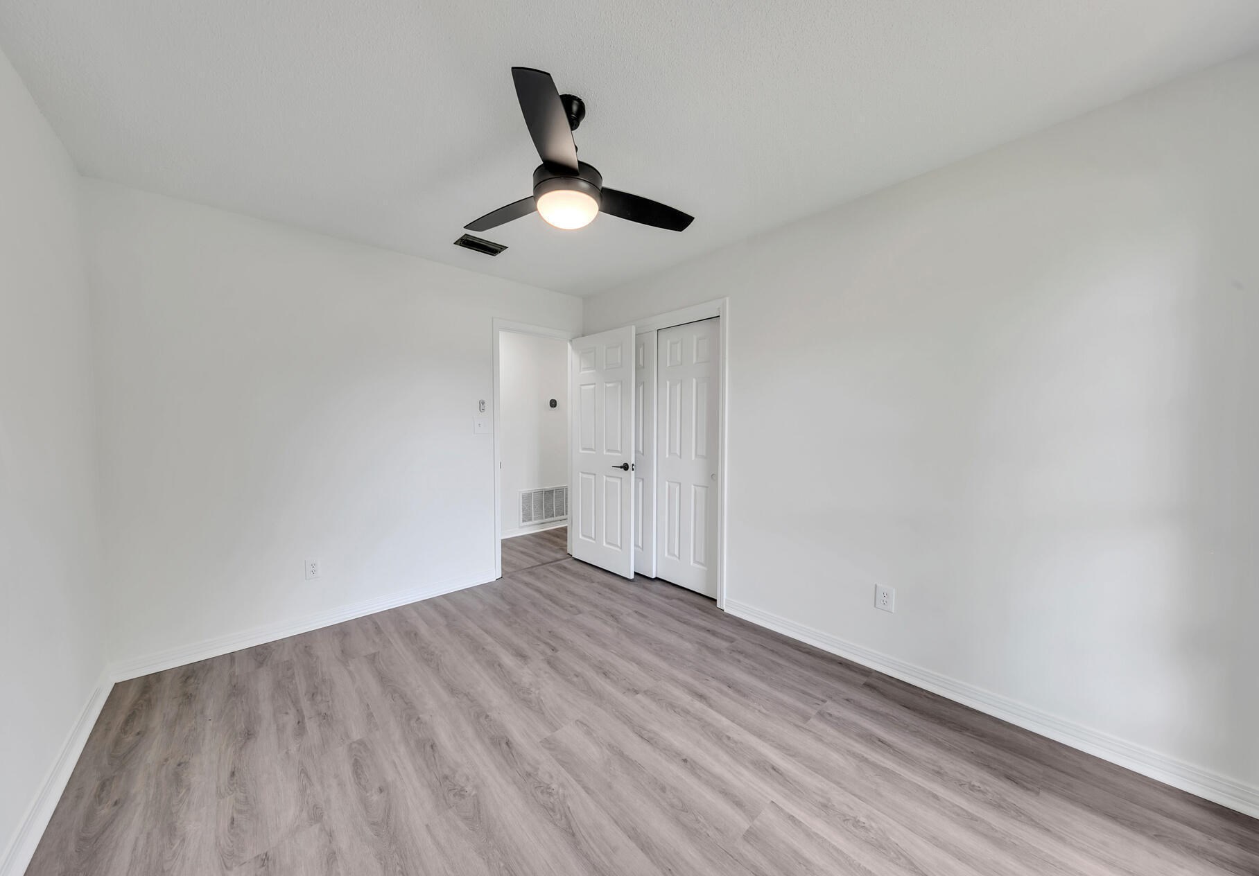 110 Long Pointe Dr, Mary Esther FL  32569-1343 exterior