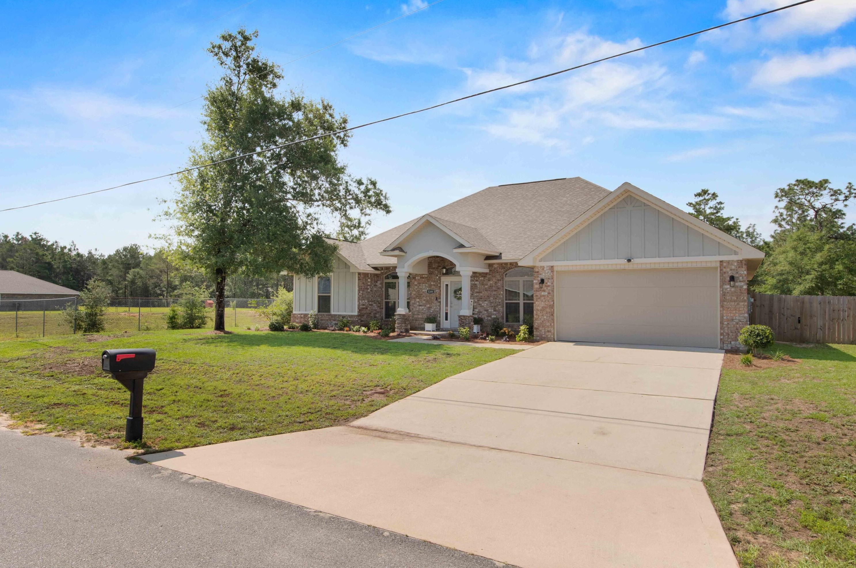 3208 Oxmore Dr, Crestview, FL 32539