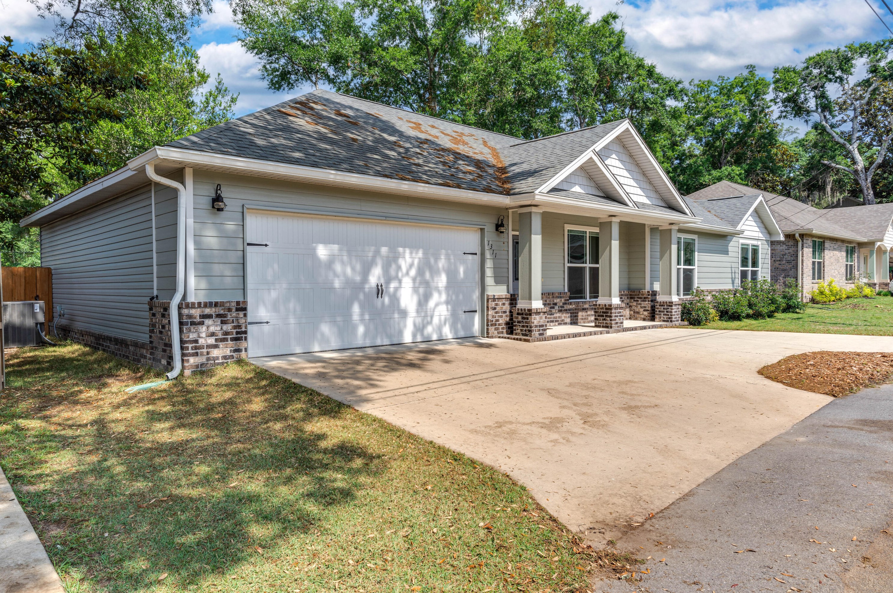 1311 Cedar Ave, Niceville FL  32578-3111 exterior
