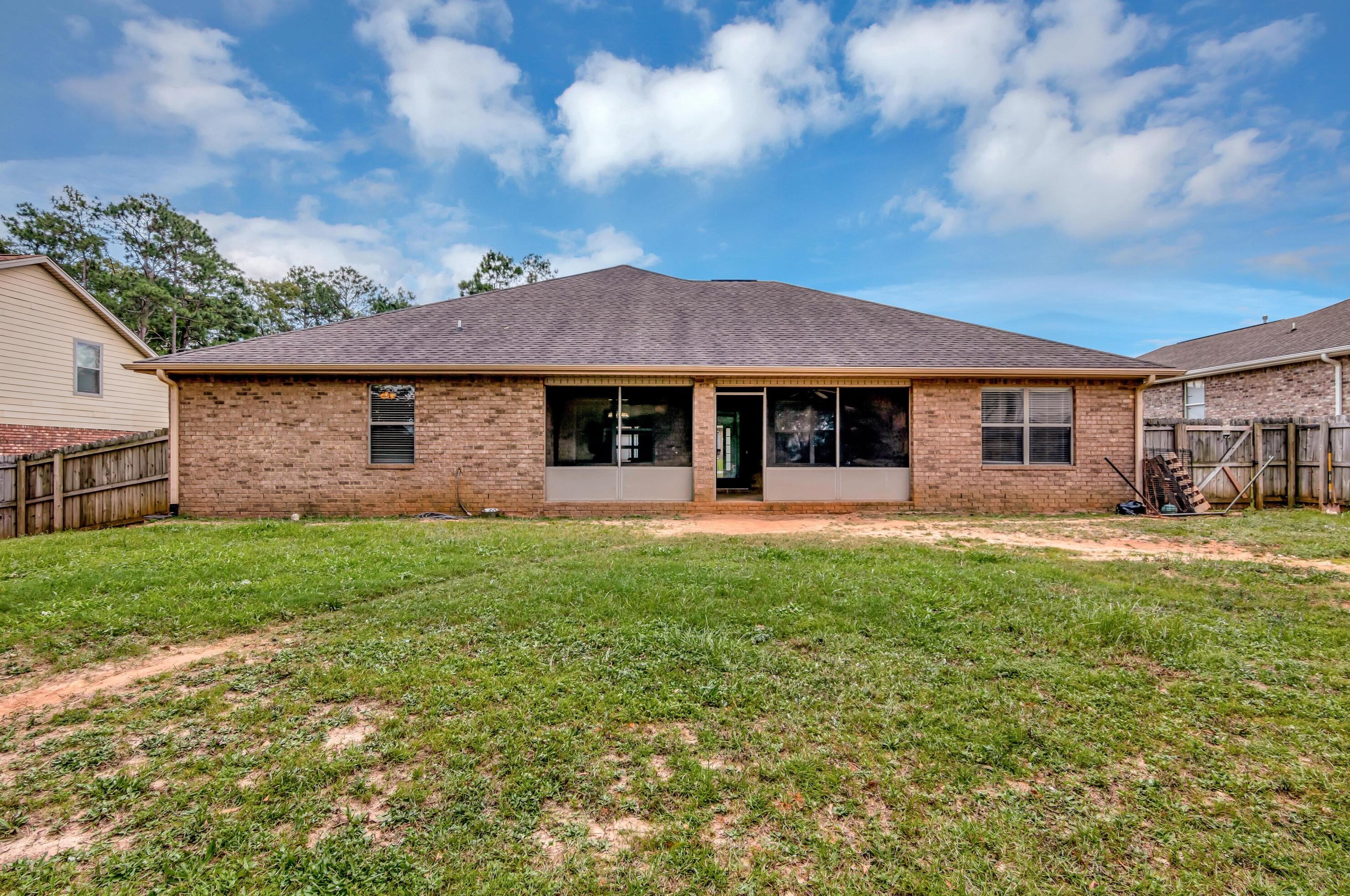 3003 Crown Creek Cir, Crestview FL  32539-9000 exterior