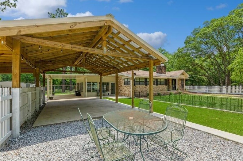 6181 Sunburst Dr, Crestview FL  32539-8200 exterior
