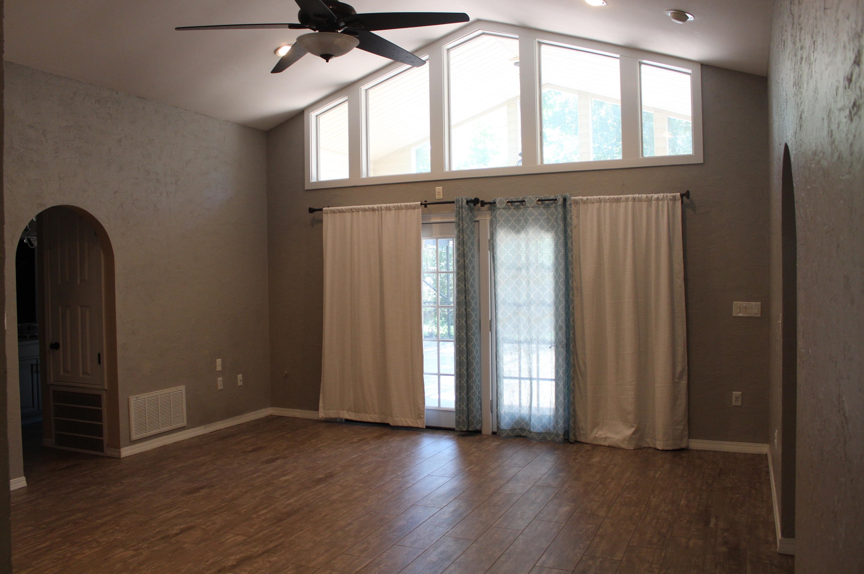 102 Winchester Way, Crestview FL  32539-8952 exterior