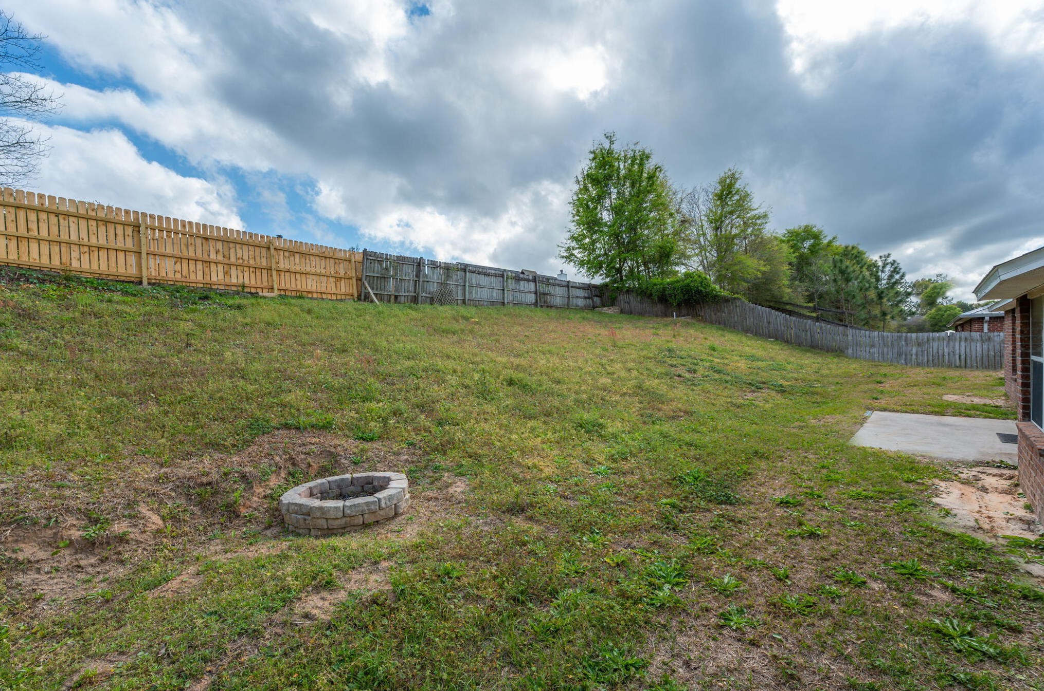 327 Egan Dr, Crestview FL  32536-5426 exterior