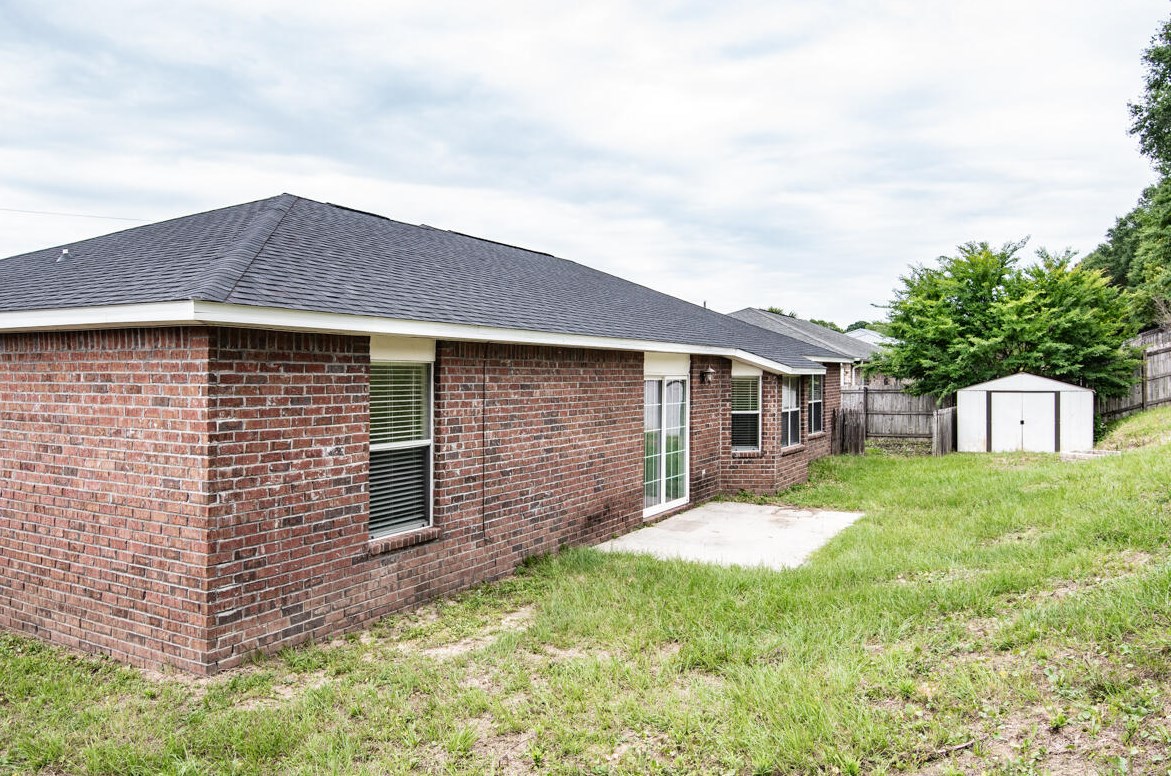 327 Egan Dr, Crestview FL  32536-5426 exterior