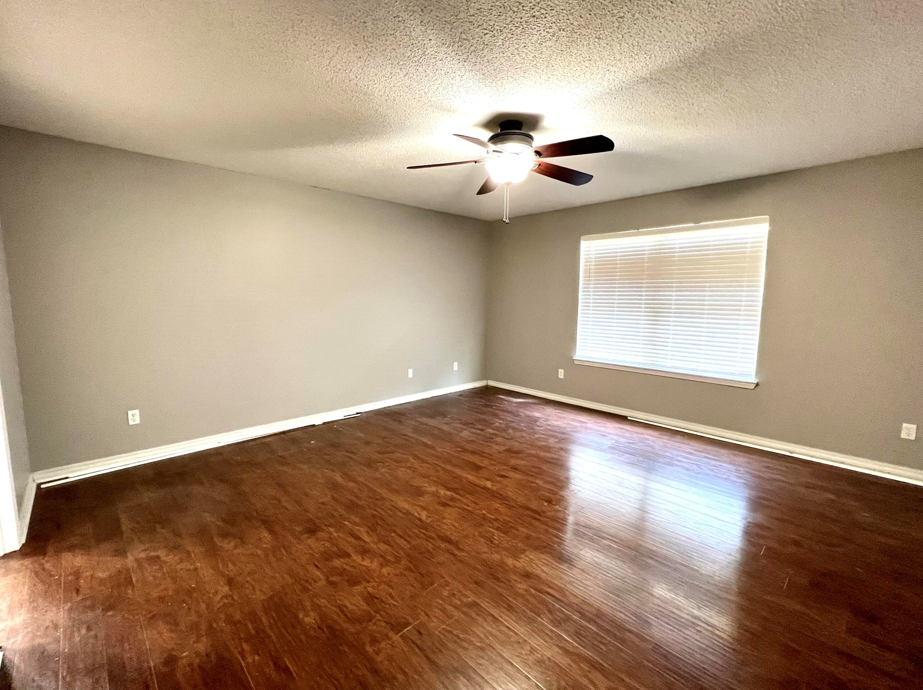 327 Egan Dr, Crestview FL  32536-5426 exterior