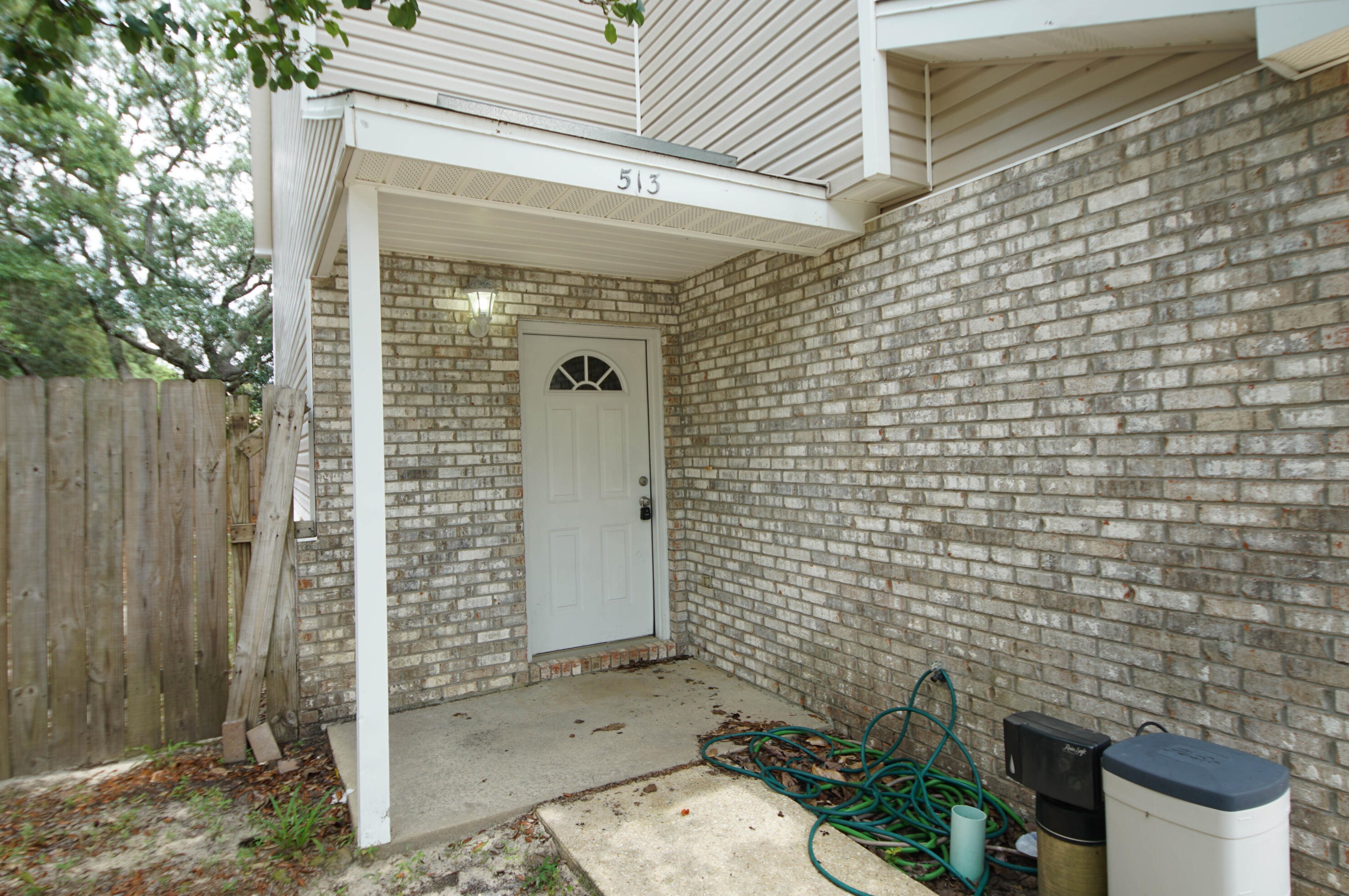 513 Keystone Rd, Mary Esther, FL 32569