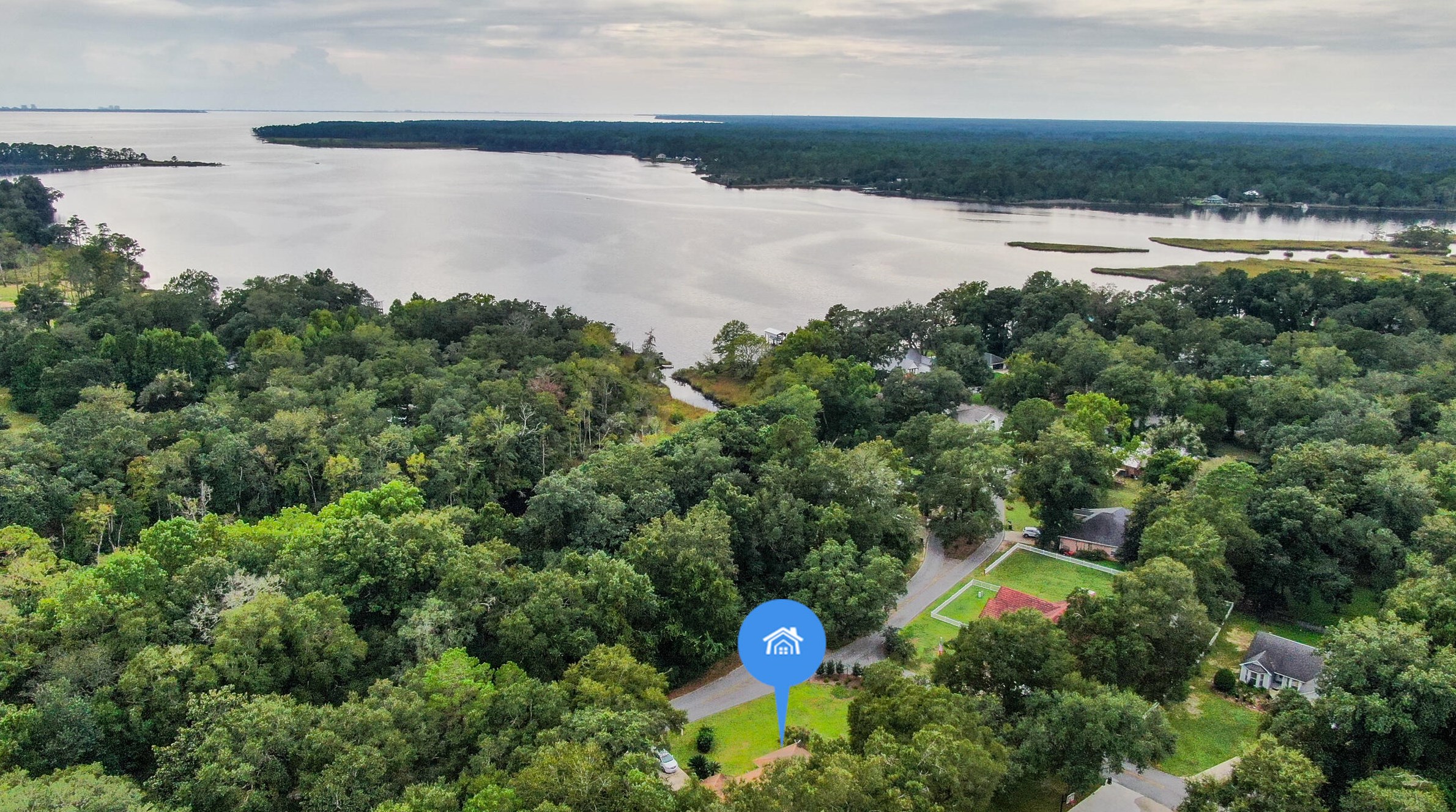 202 Waterview Cove Dr, Freeport, FL 32439