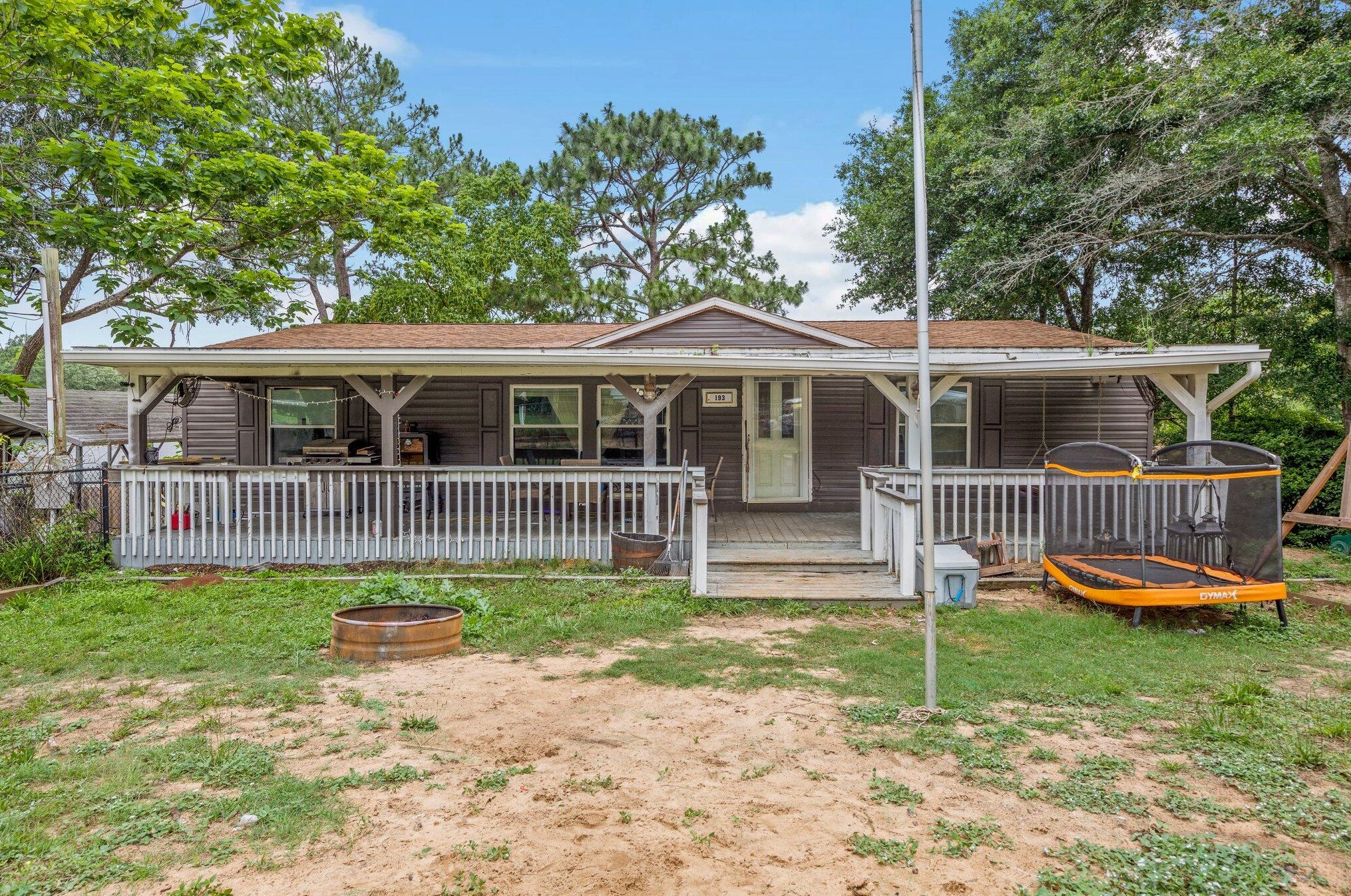 193 Widner Cir, Defuniak Springs, FL 32433