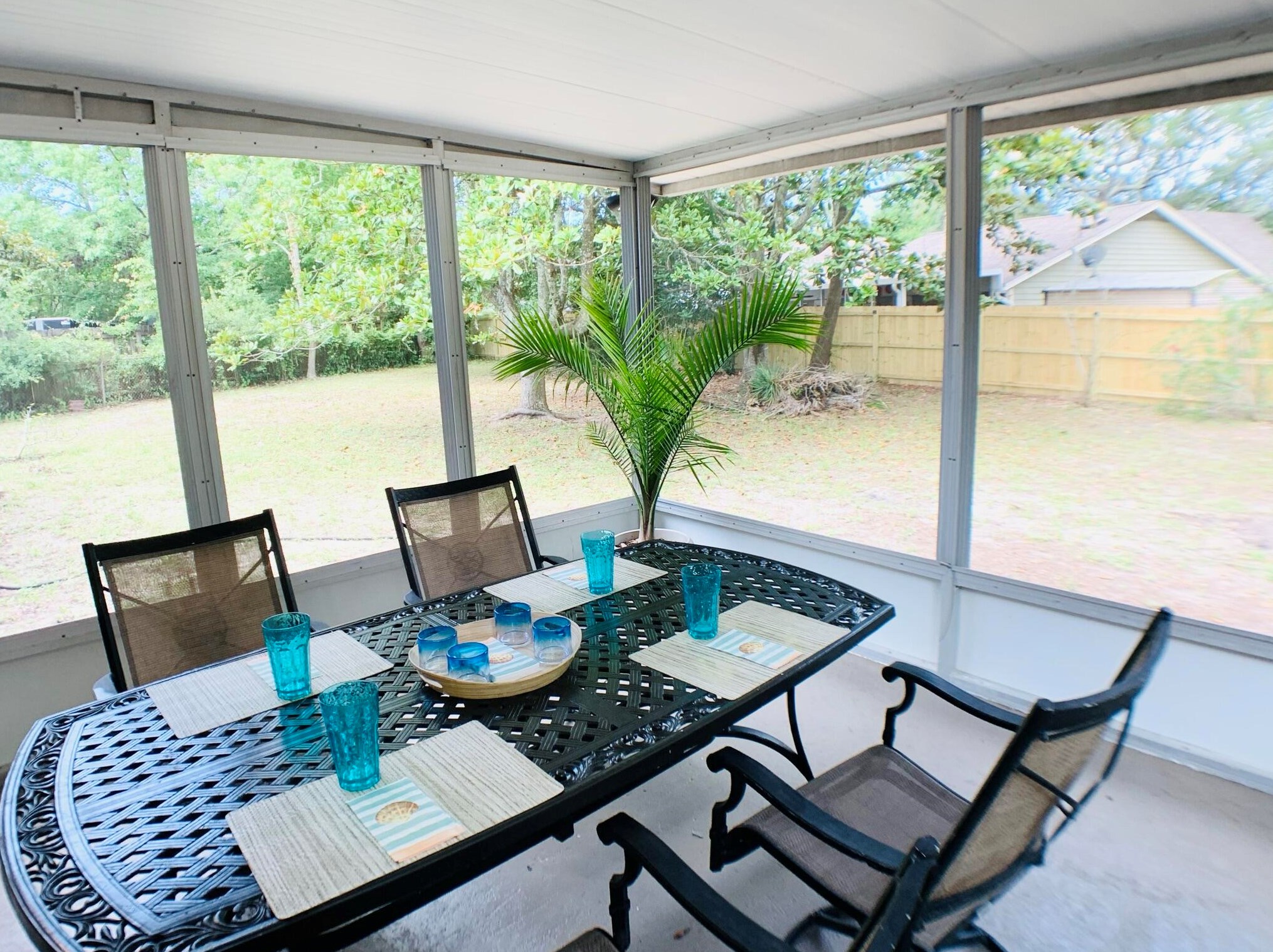 125 Terry Cir, Mary Esther FL  32569-1850 exterior