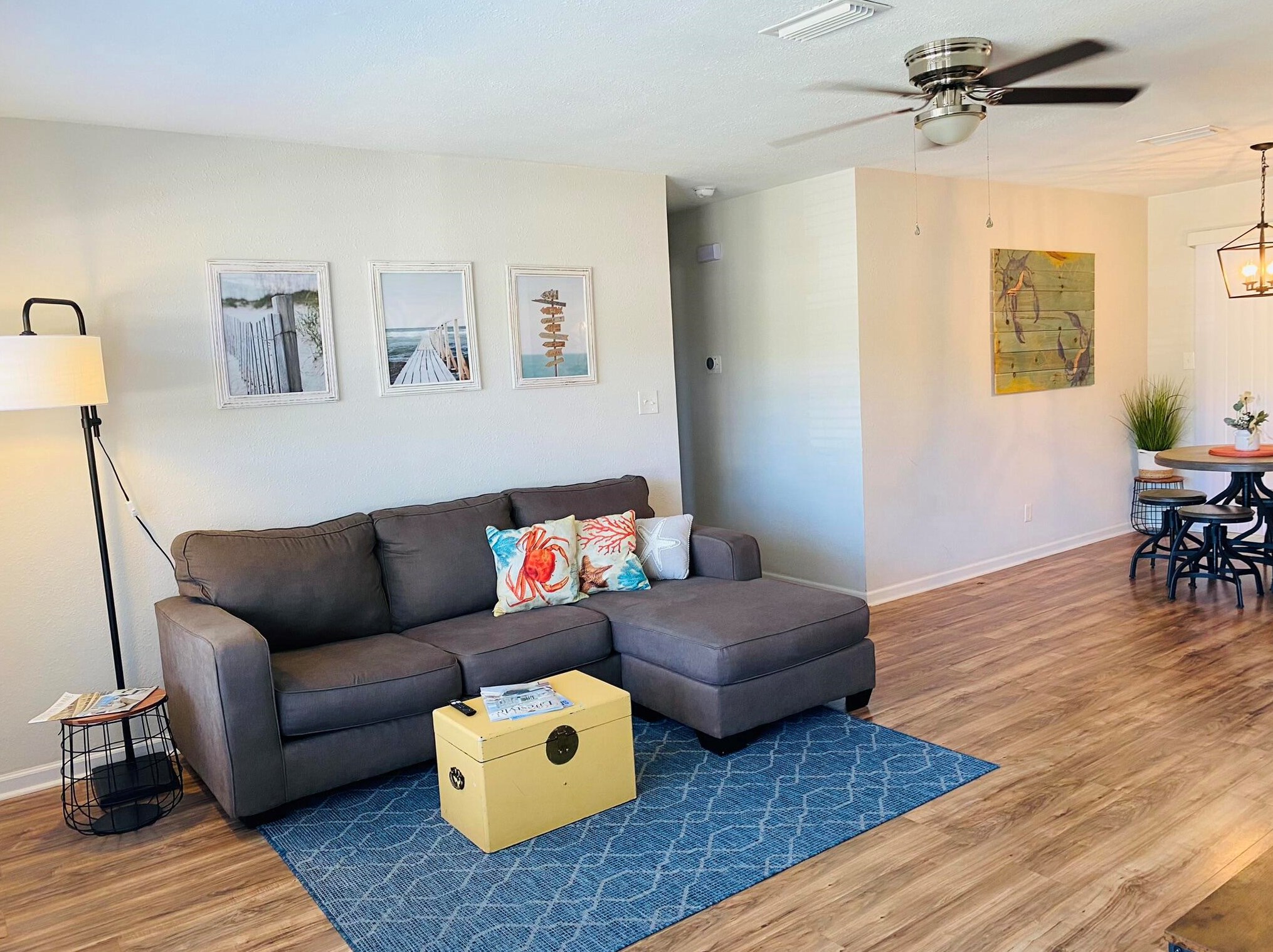 125 Terry Cir, Mary Esther FL  32569-1850 exterior