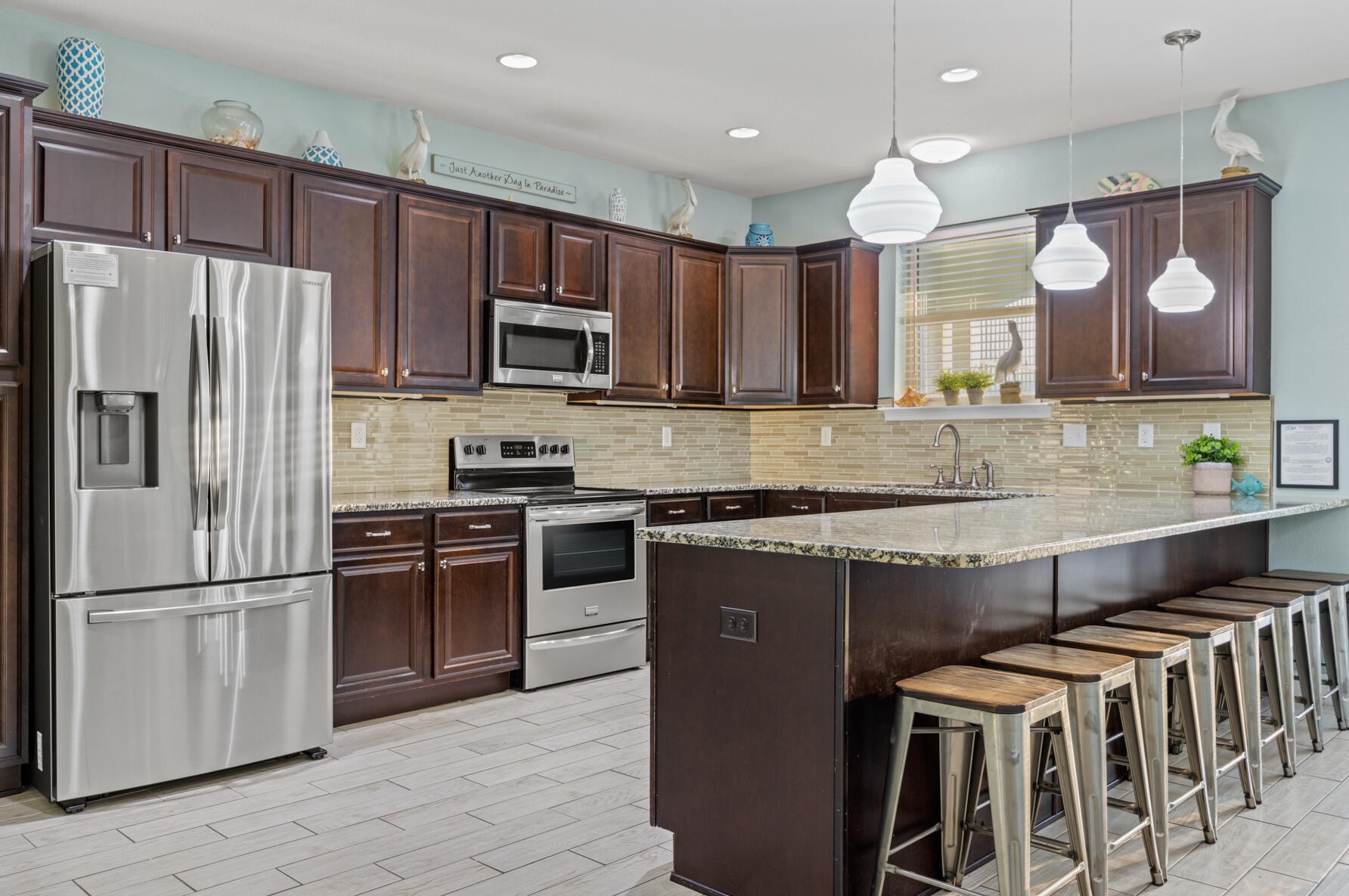 94 Dolphin St, Destin FL  32541-3647 exterior