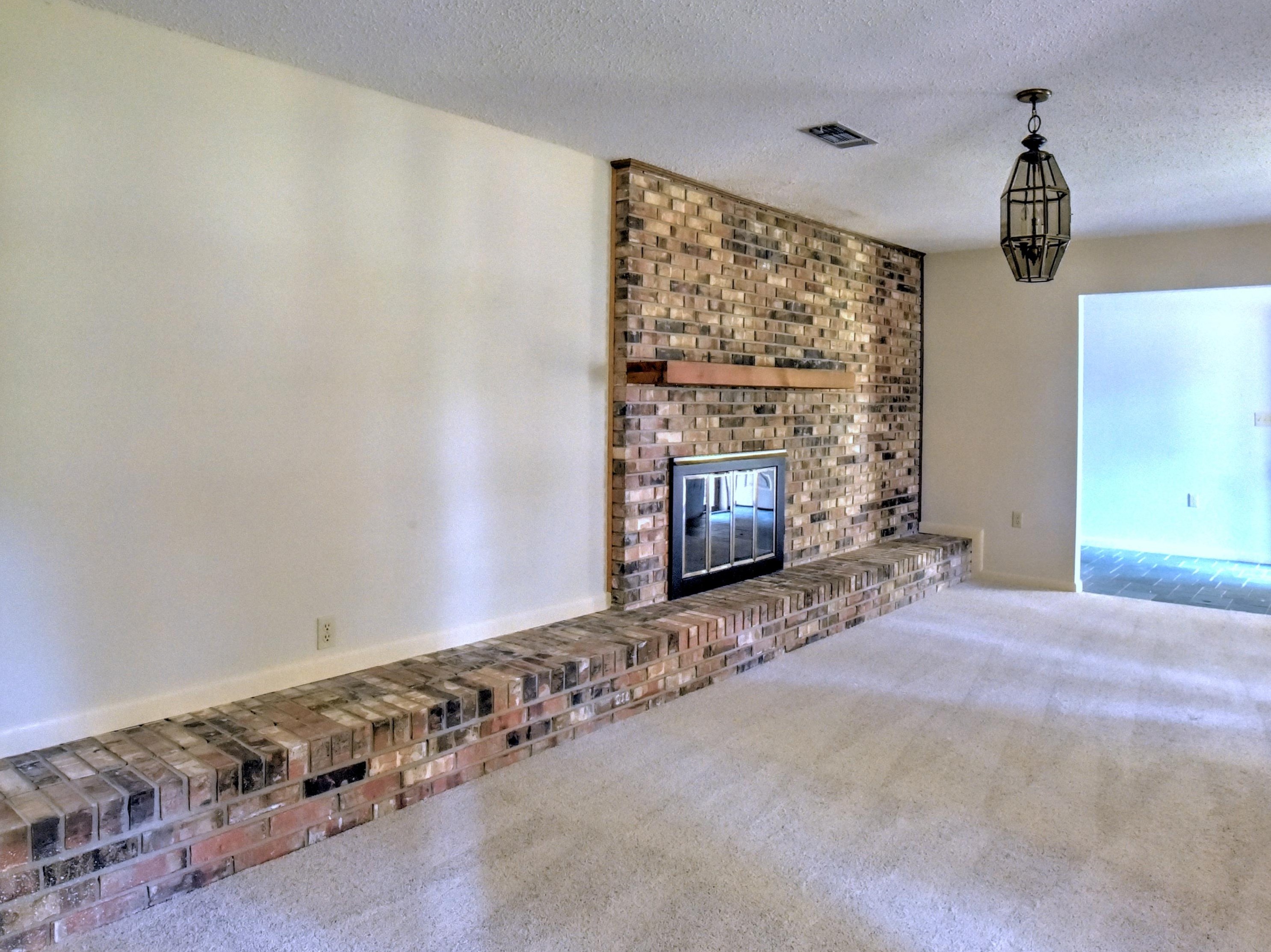 334 Olde Post Rd, Niceville FL  32578-3904 exterior