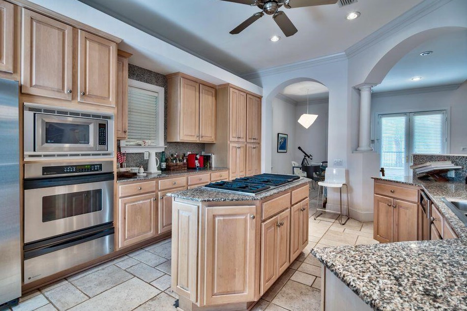 129 Rue Martine, Destin FL 32550-4908 exterior