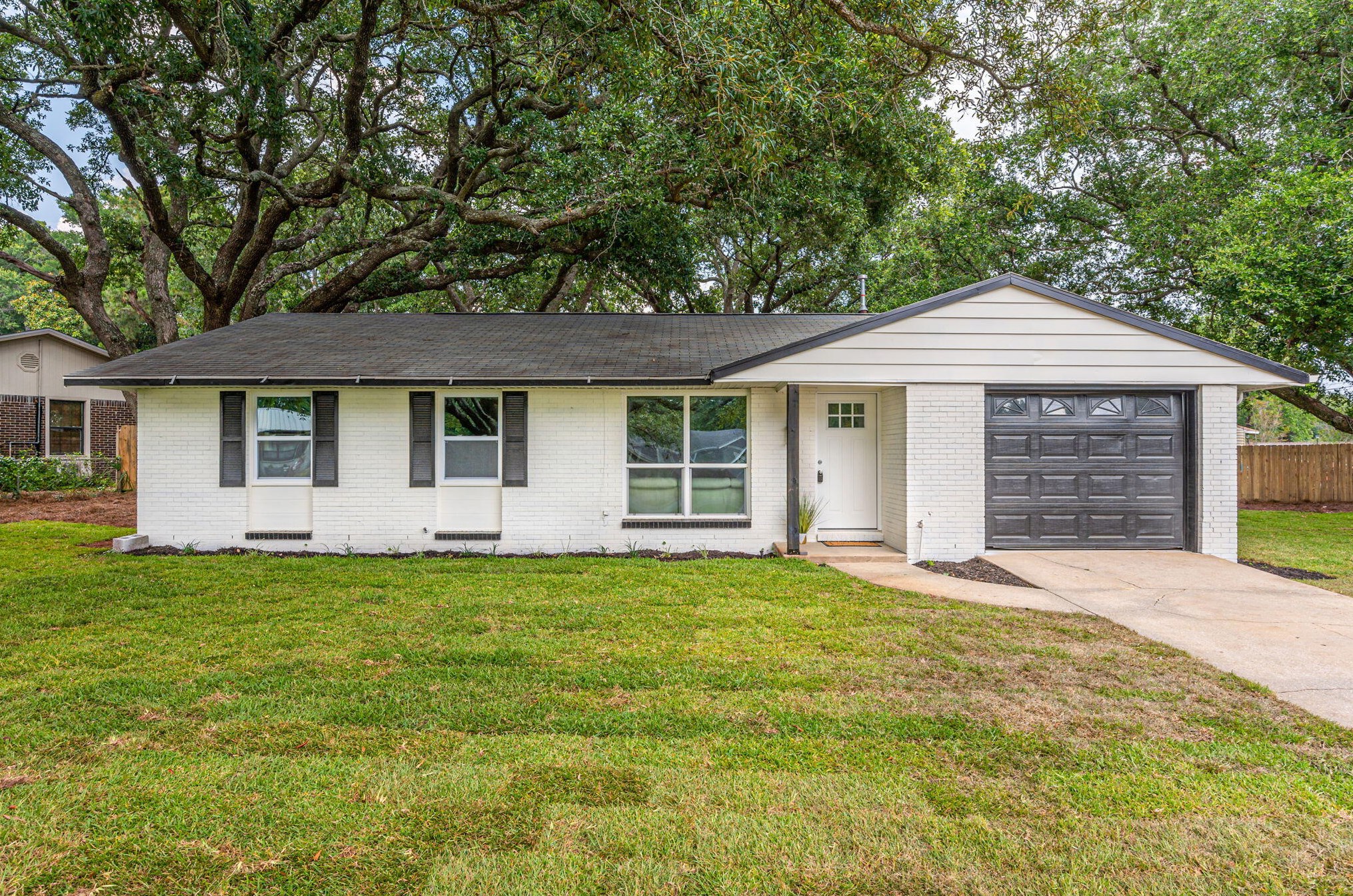 339 Nw Oakland Circle Nw, Fort Walton Beach, FL 32548