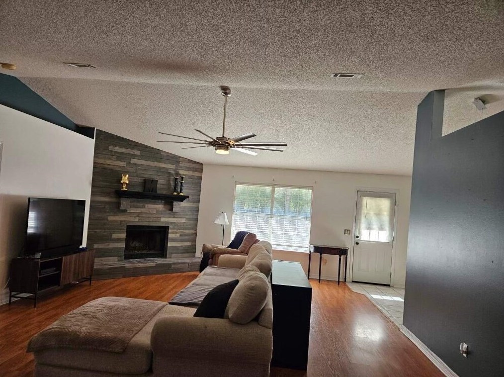 139 Steeplechase Dr, Crestview, FL 32539
