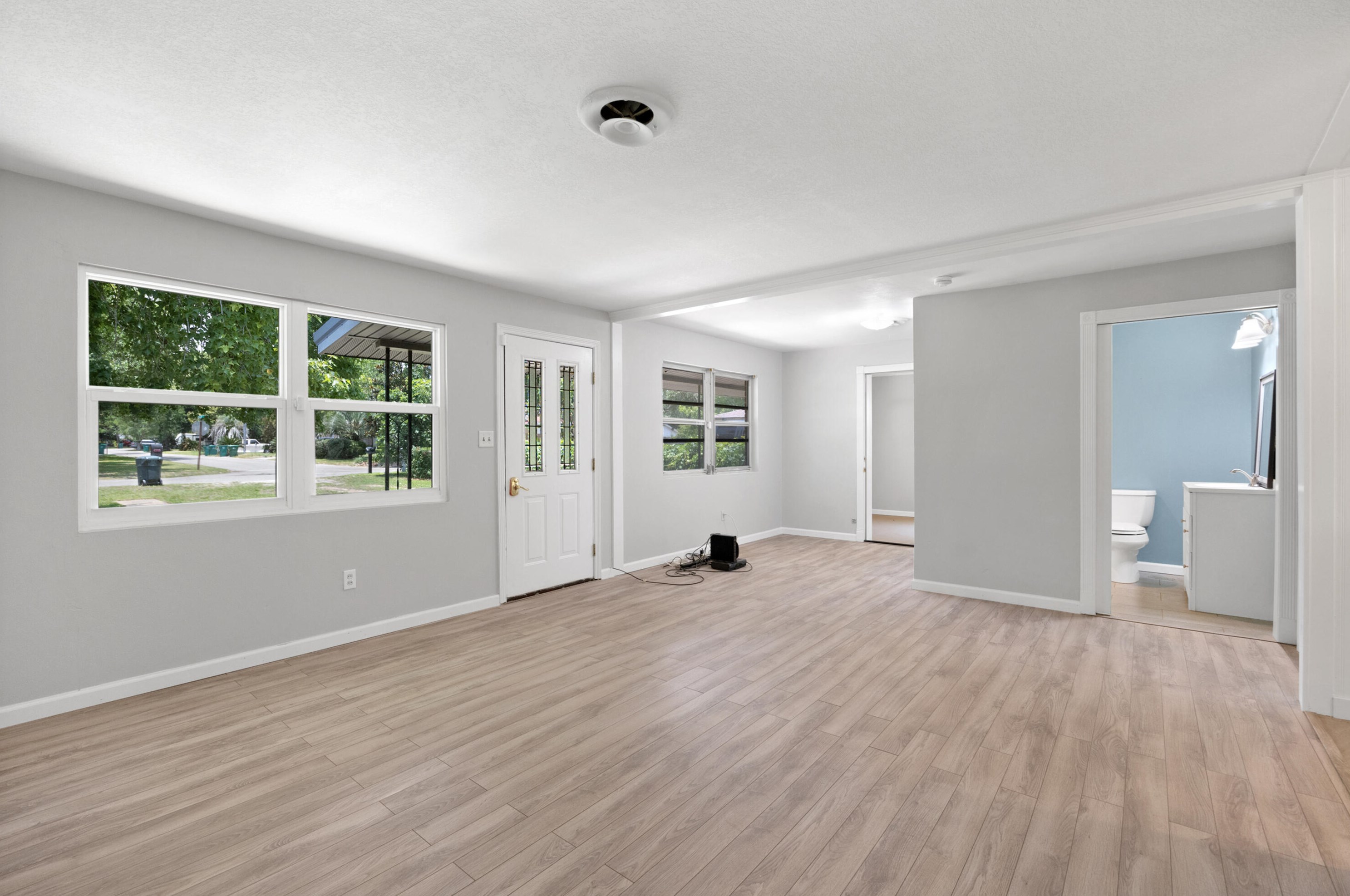 718 Rodney Ave, Fort Walton Beach, FL 32547-1739