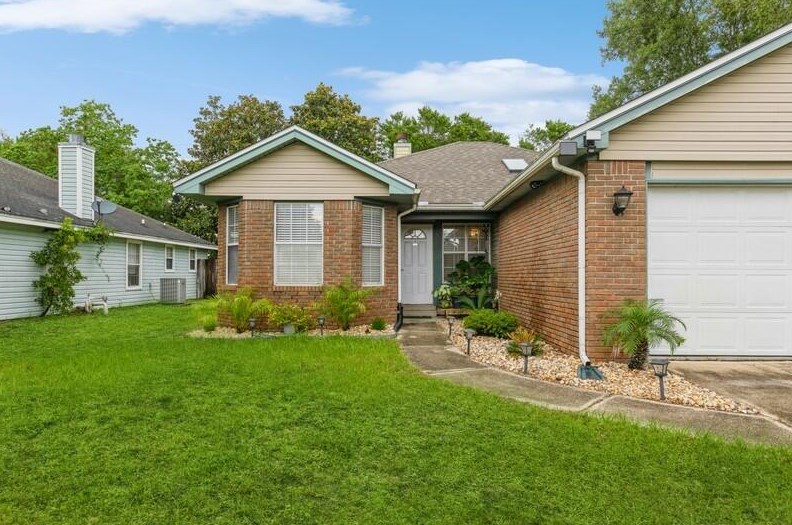 497 Managua Way, Mary Esther, FL 32569