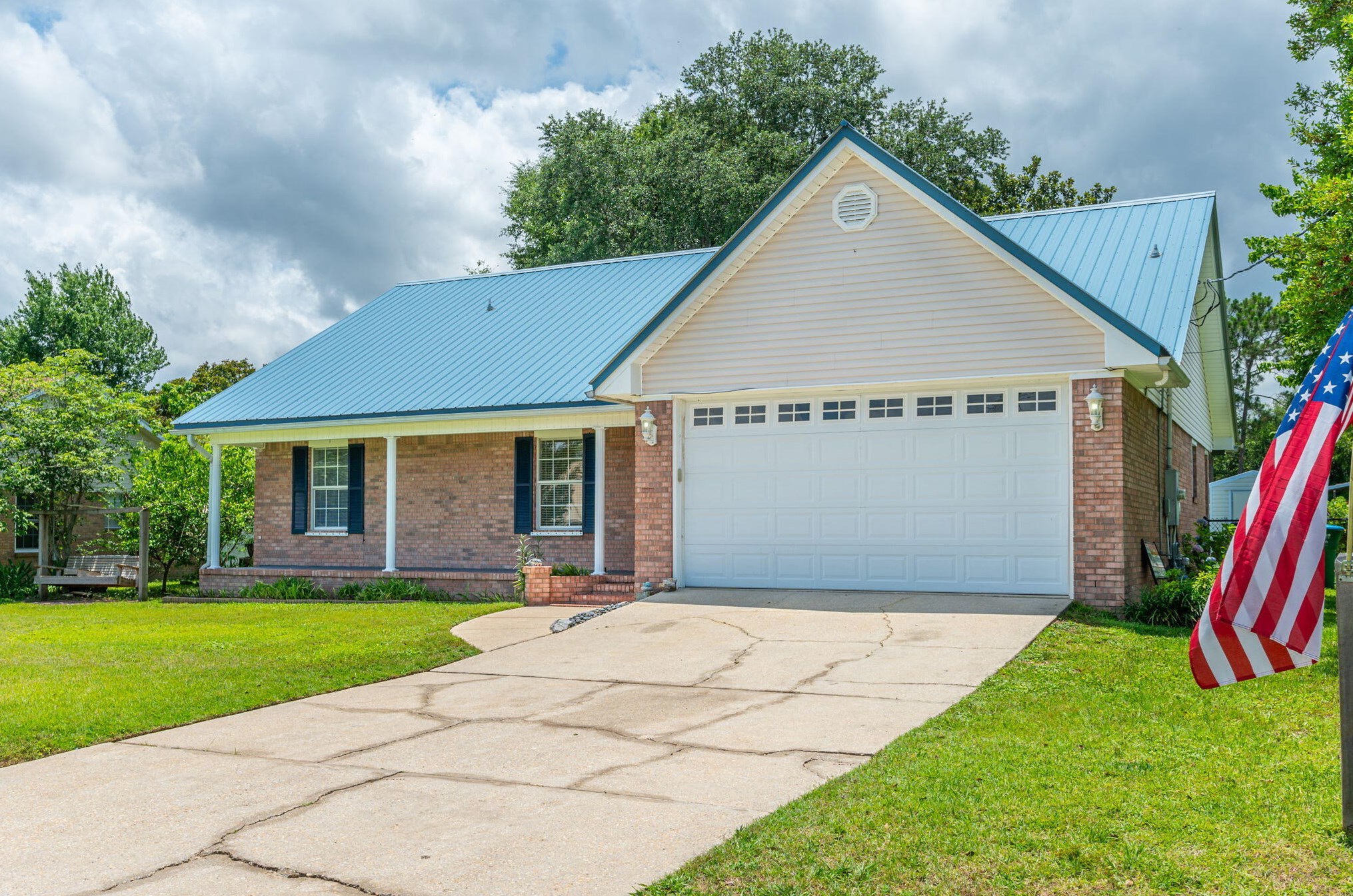 187 Villacrest Dr, Crestview, FL 32536