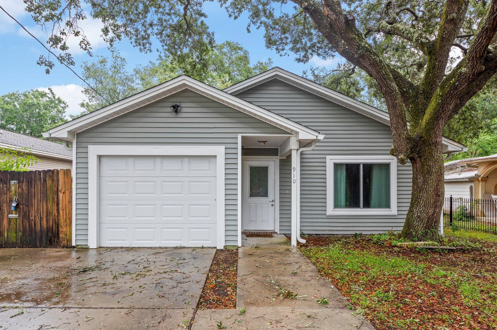 910 Linden Ave, Niceville, FL 32578