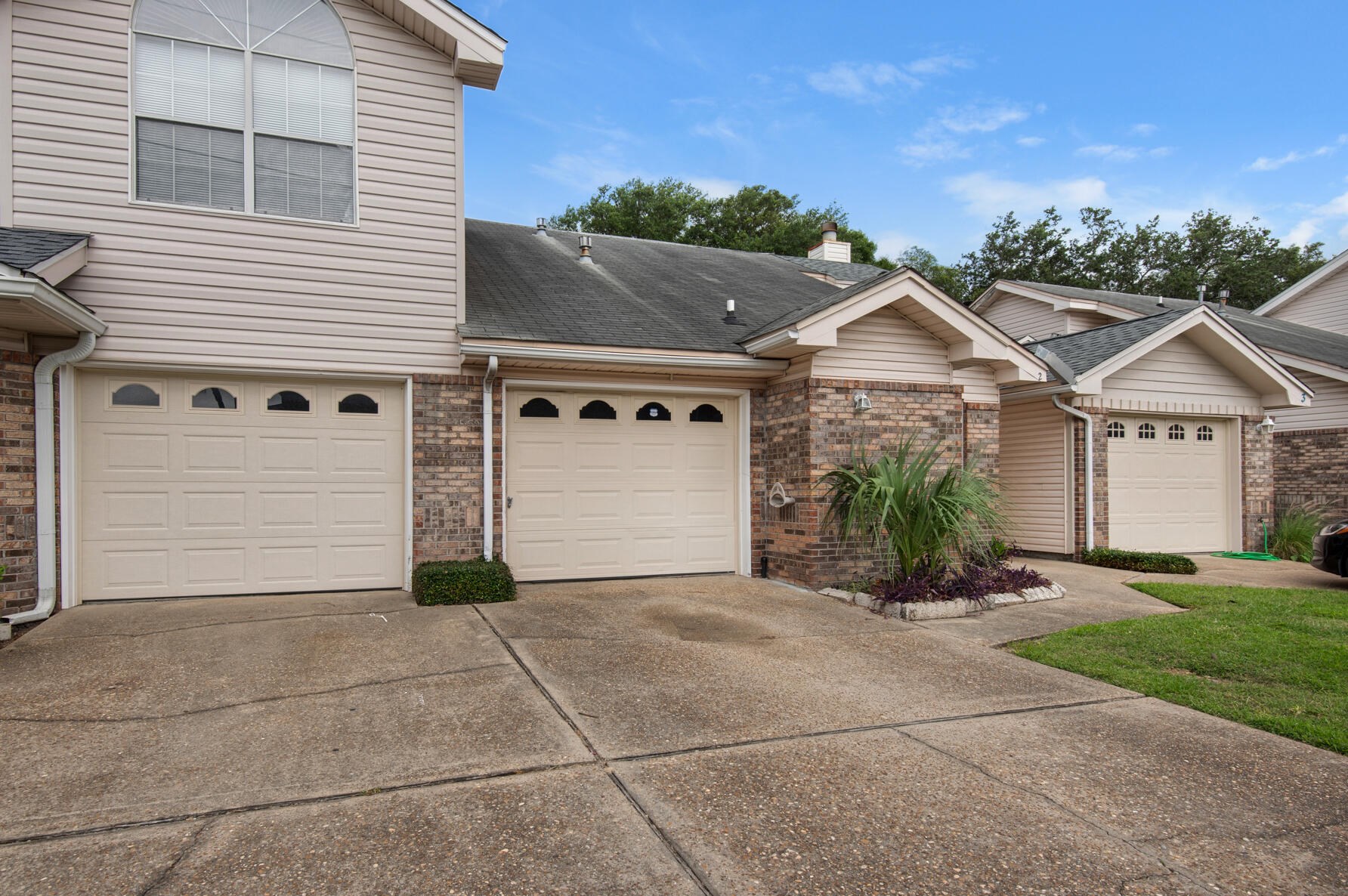 2 Falcon Ridge Ln, Fort Walton Beach, FL 32547