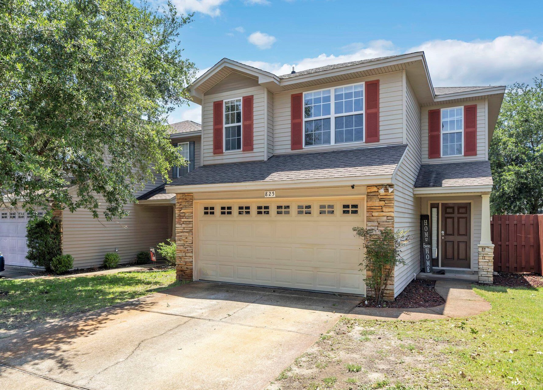 825 Sugar Plum Ln, Shalimar, FL 32579