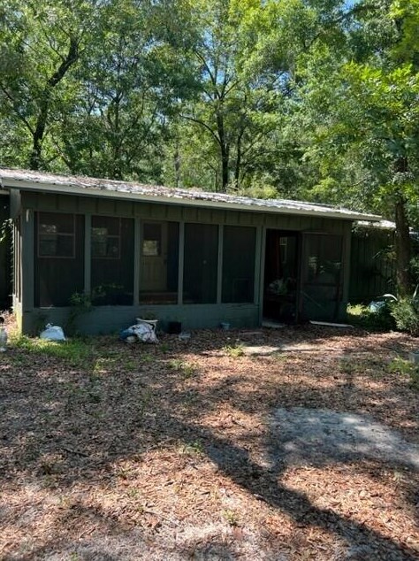533 Black Creek Lodge Rd, Freeport, FL 32439
