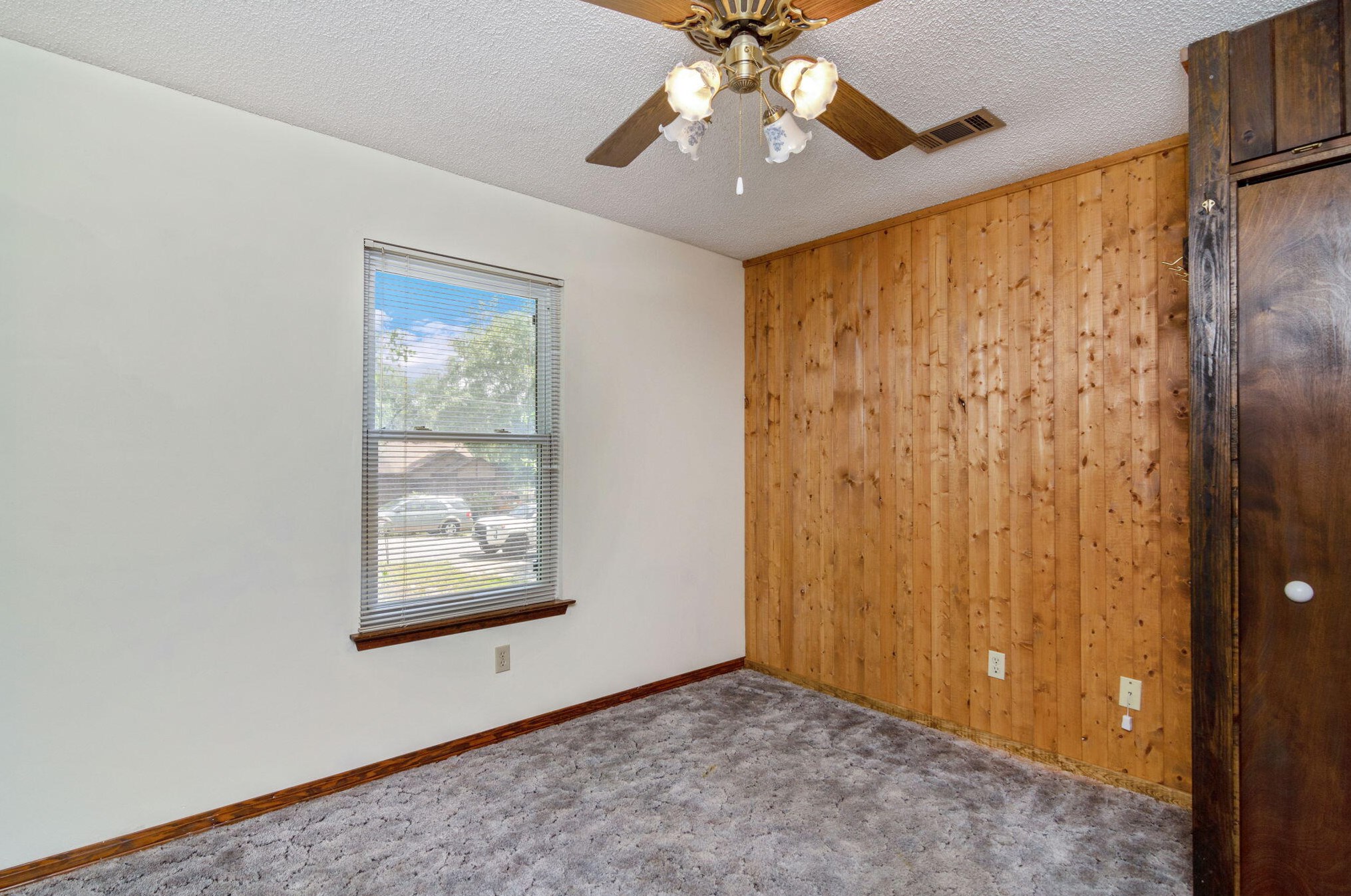 106 Claire Dr, Crestview FL  32536-9205 exterior