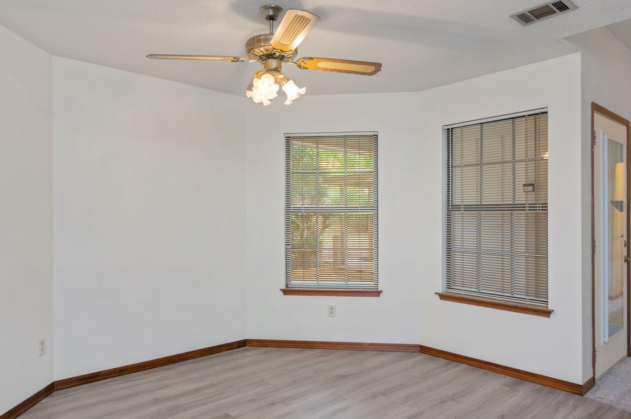 106 Claire Dr, Crestview FL  32536-9205 exterior
