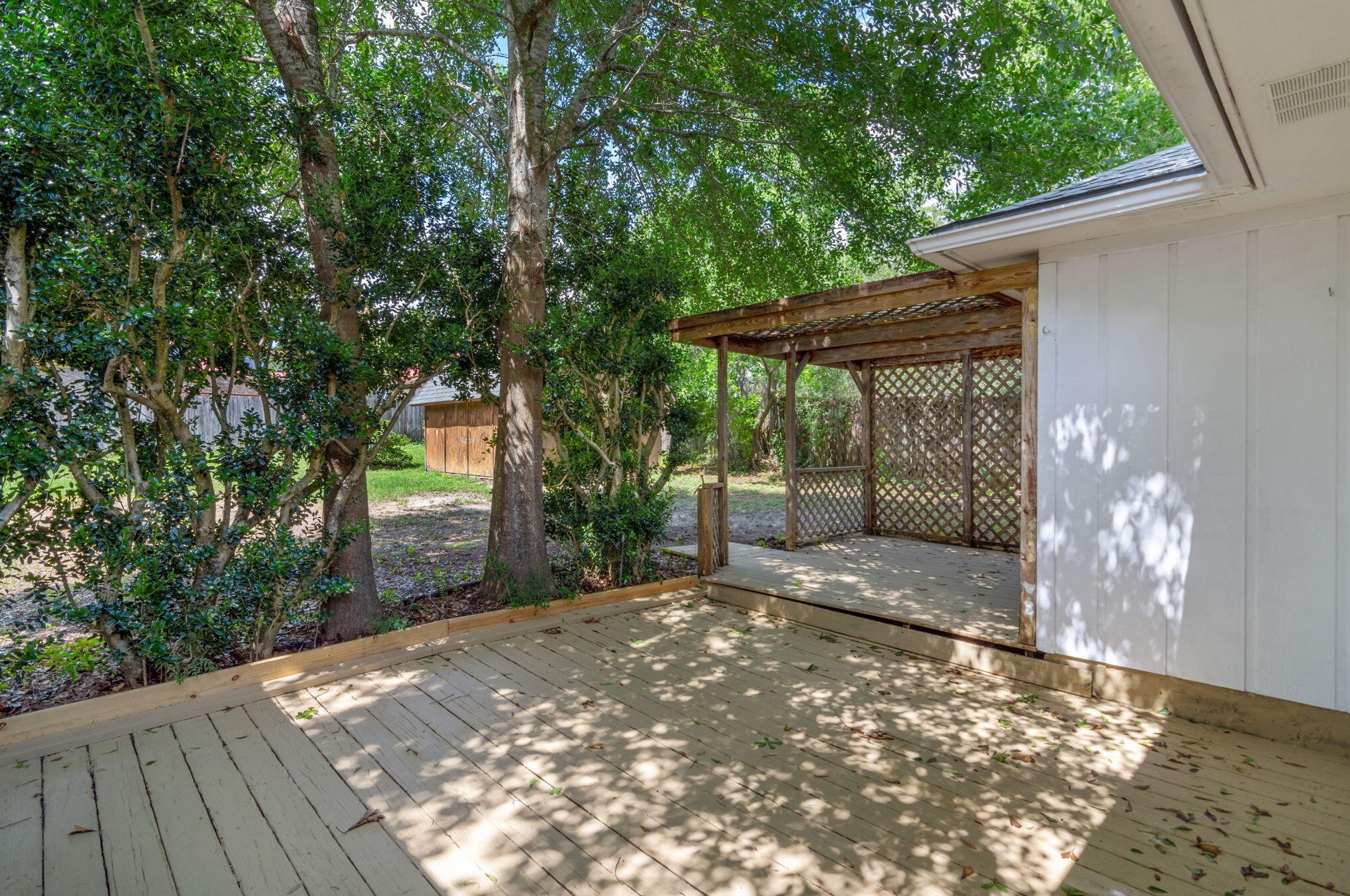 106 Claire Dr, Crestview FL  32536-9205 exterior