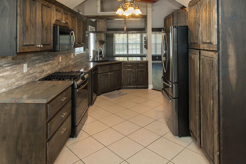 1066 Windmill Dr, Fort Walton Beach, FL 32547