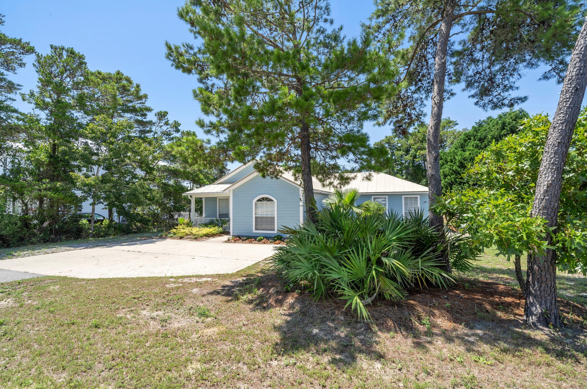 84 Vicki St, Santa Rosa Beach, FL 32459