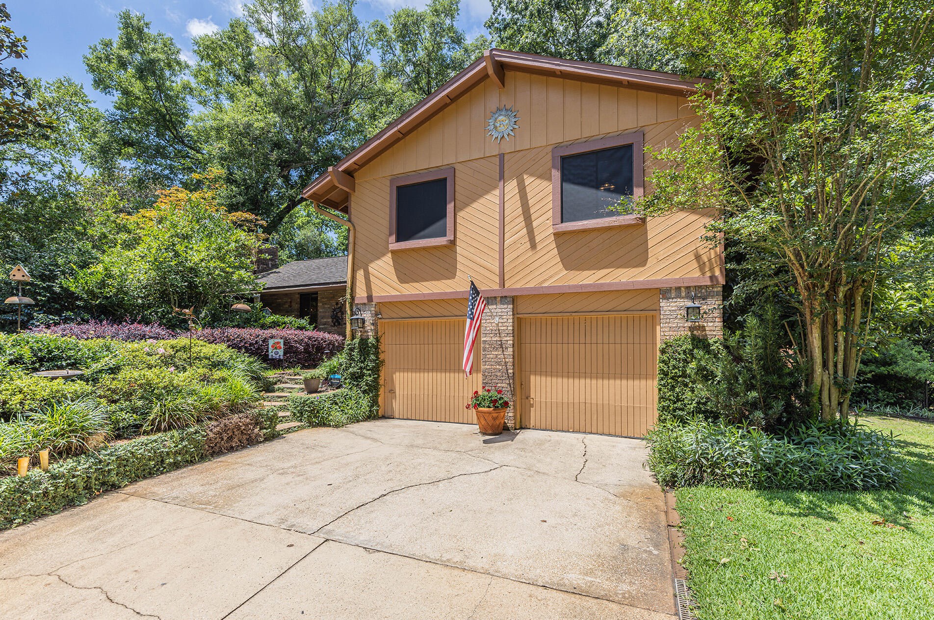 802 Magnolia Shores Dr, Niceville, FL 32578
