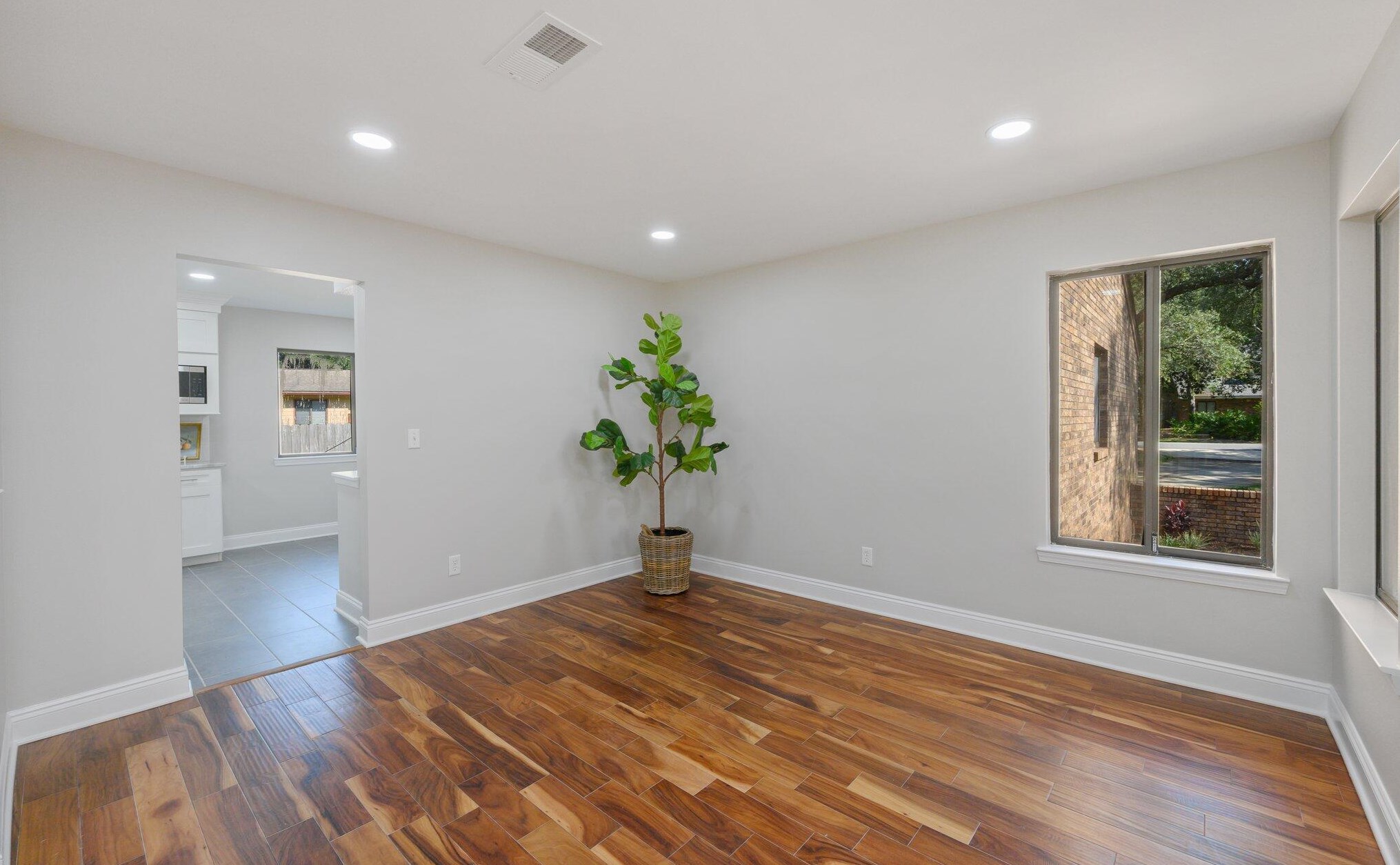 917 Lido Cir, Niceville FL  32578-4404 exterior