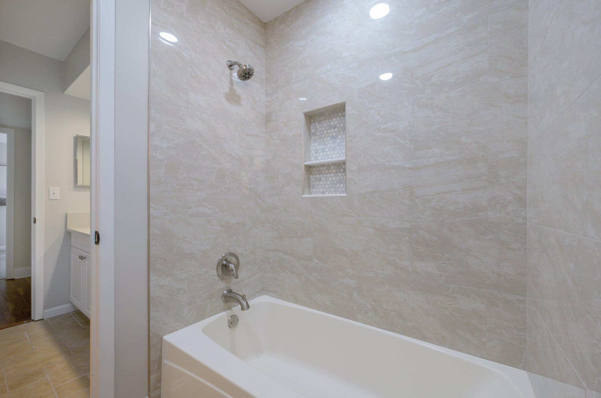 917 Lido Cir, Niceville FL  32578-4404 exterior