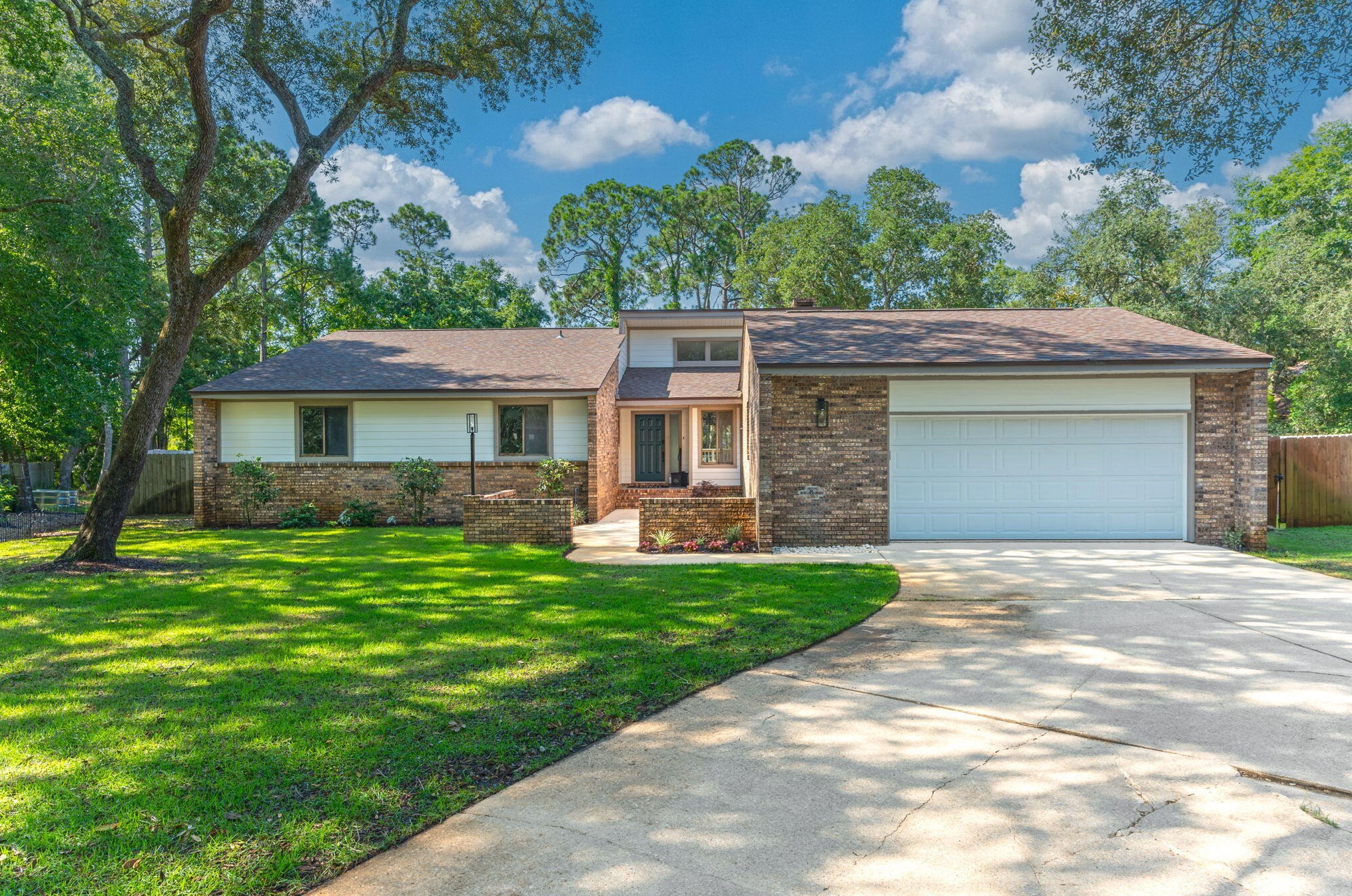 917 Lido Cir, Niceville FL  32578-4404 exterior