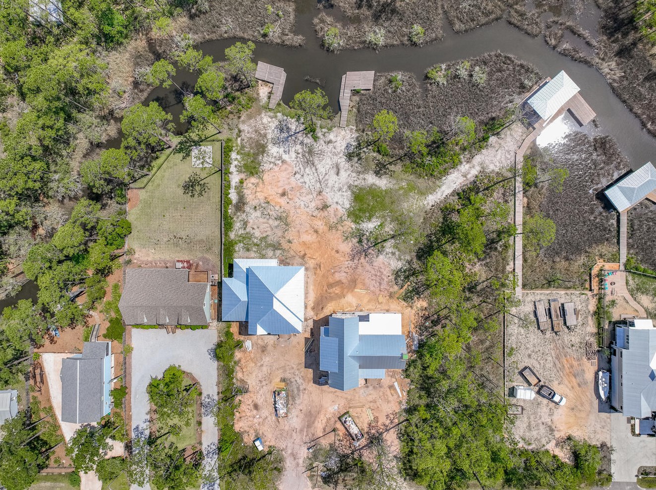 121 Nursery Rd, Santa Rosa Beach, FL 32459-3807