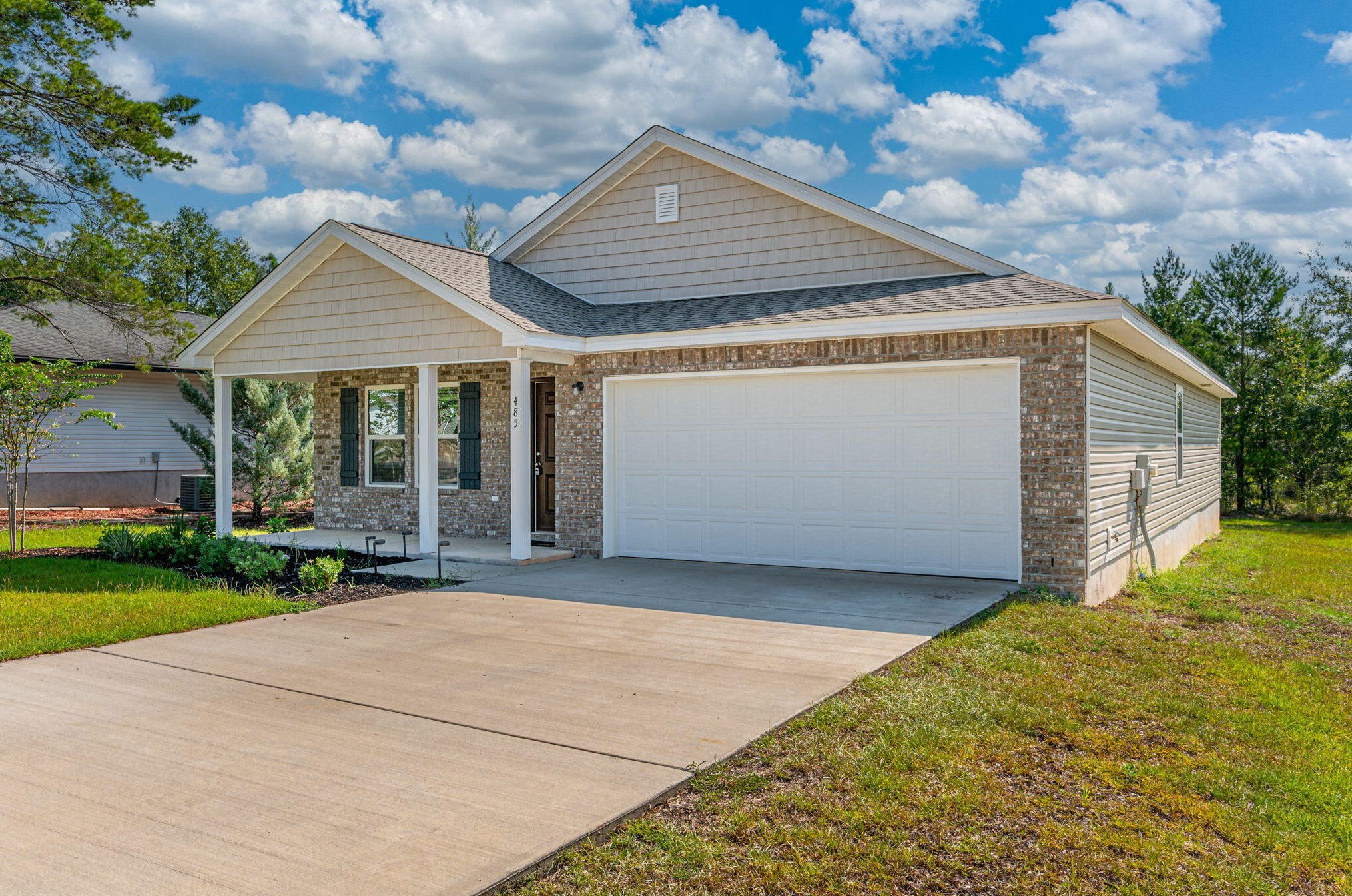 485 Hunters Ridge Rd, Defuniak Springs, FL 32433