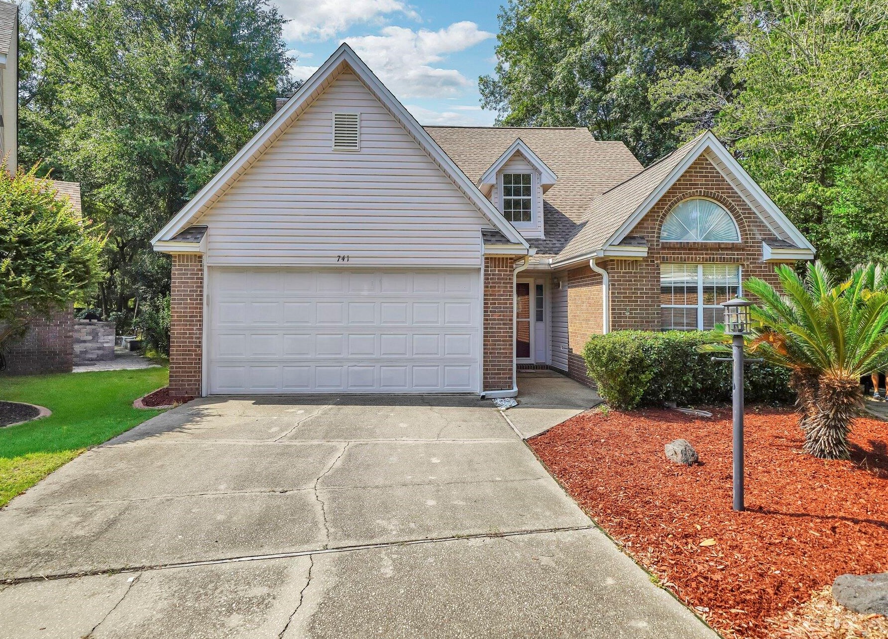 741 Putter Dr, Niceville, FL 32578-3840