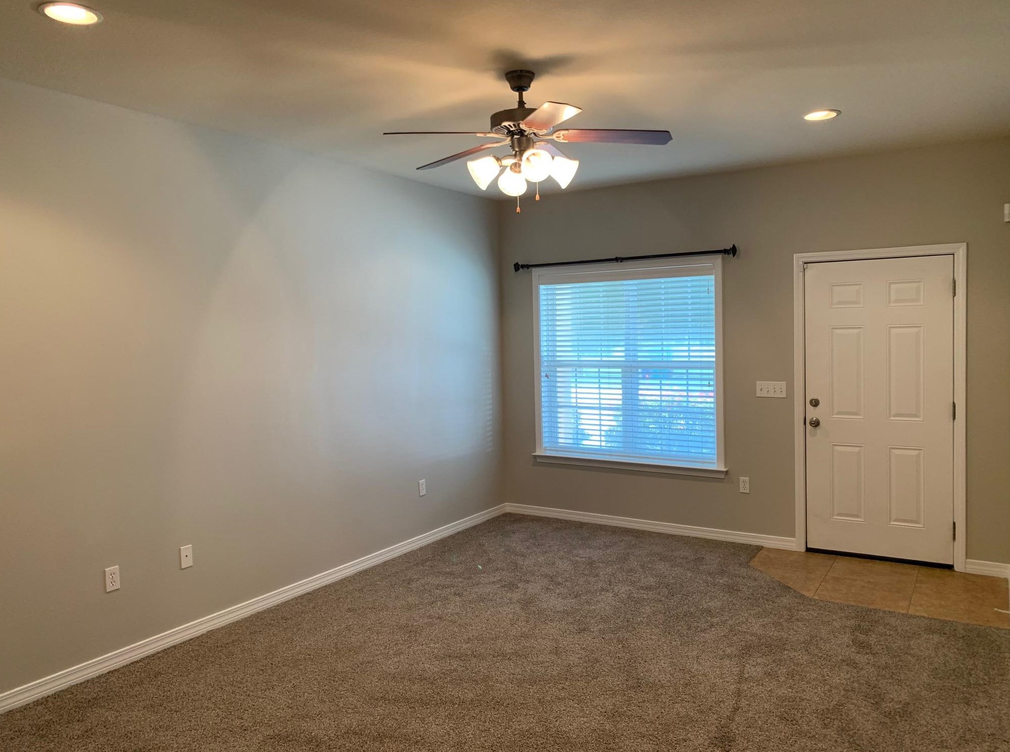 1484 Bentley Cir, Fort Walton Beach, FL 32547