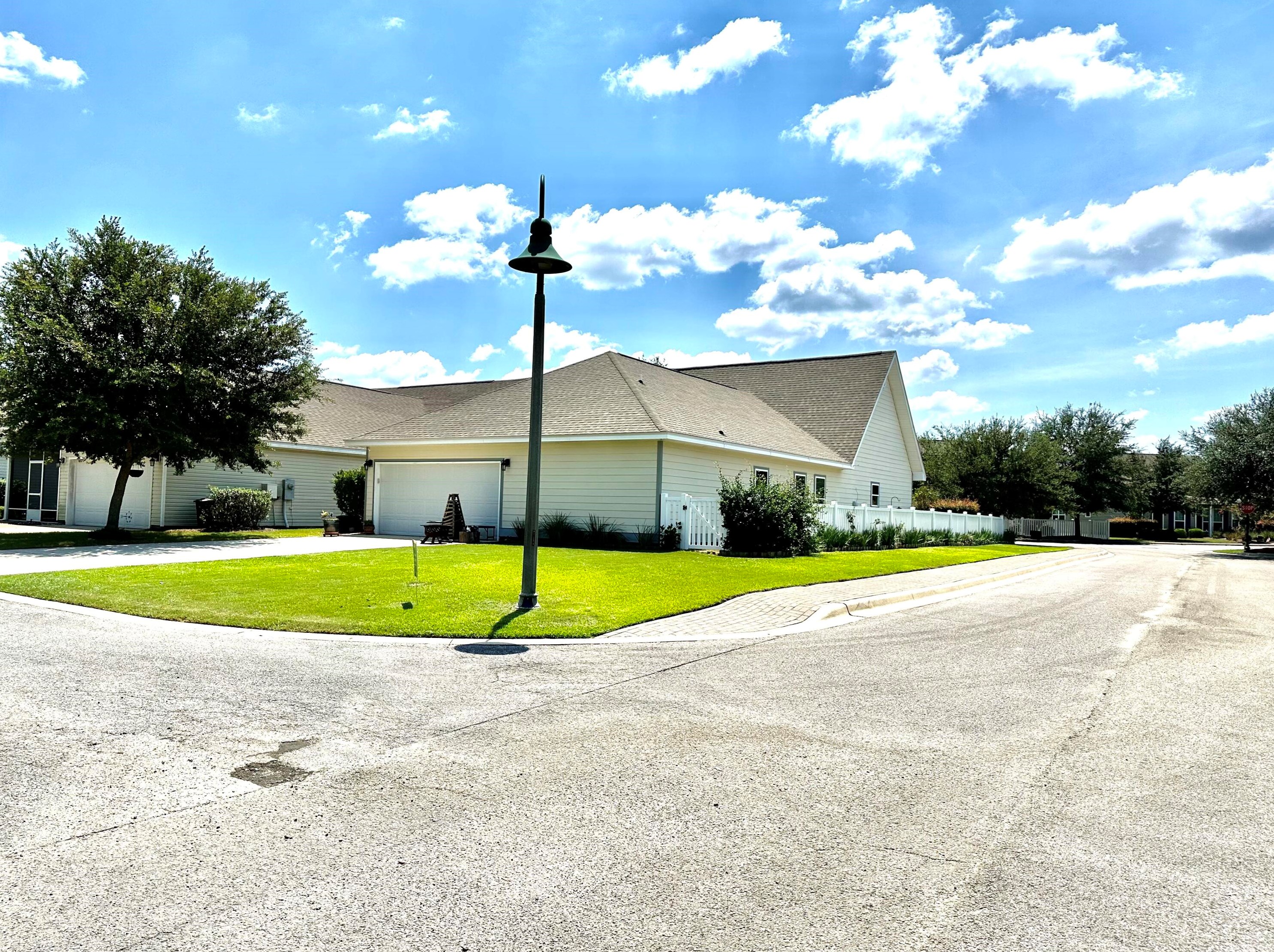 128 Nelly St, Freeport, FL 32439