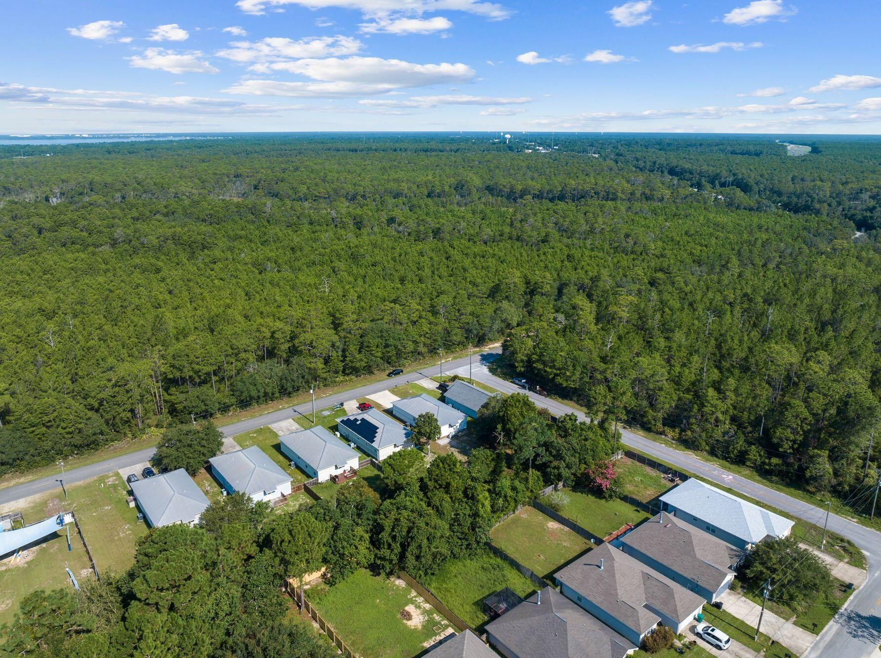 229 County Line Rd, Niceville, FL 32578