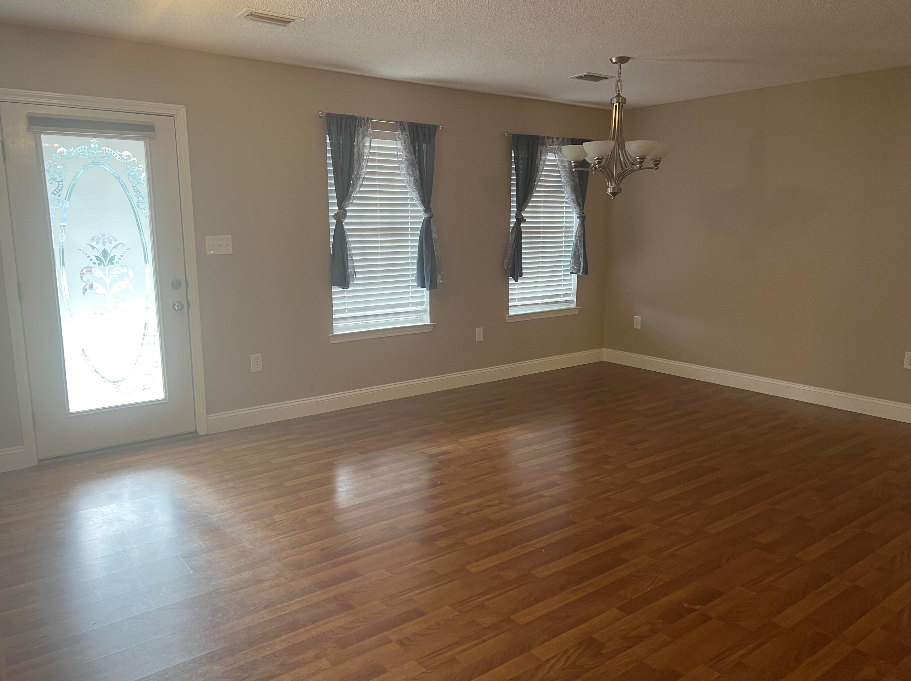 155 Conquest Ave, Crestview, FL 32536